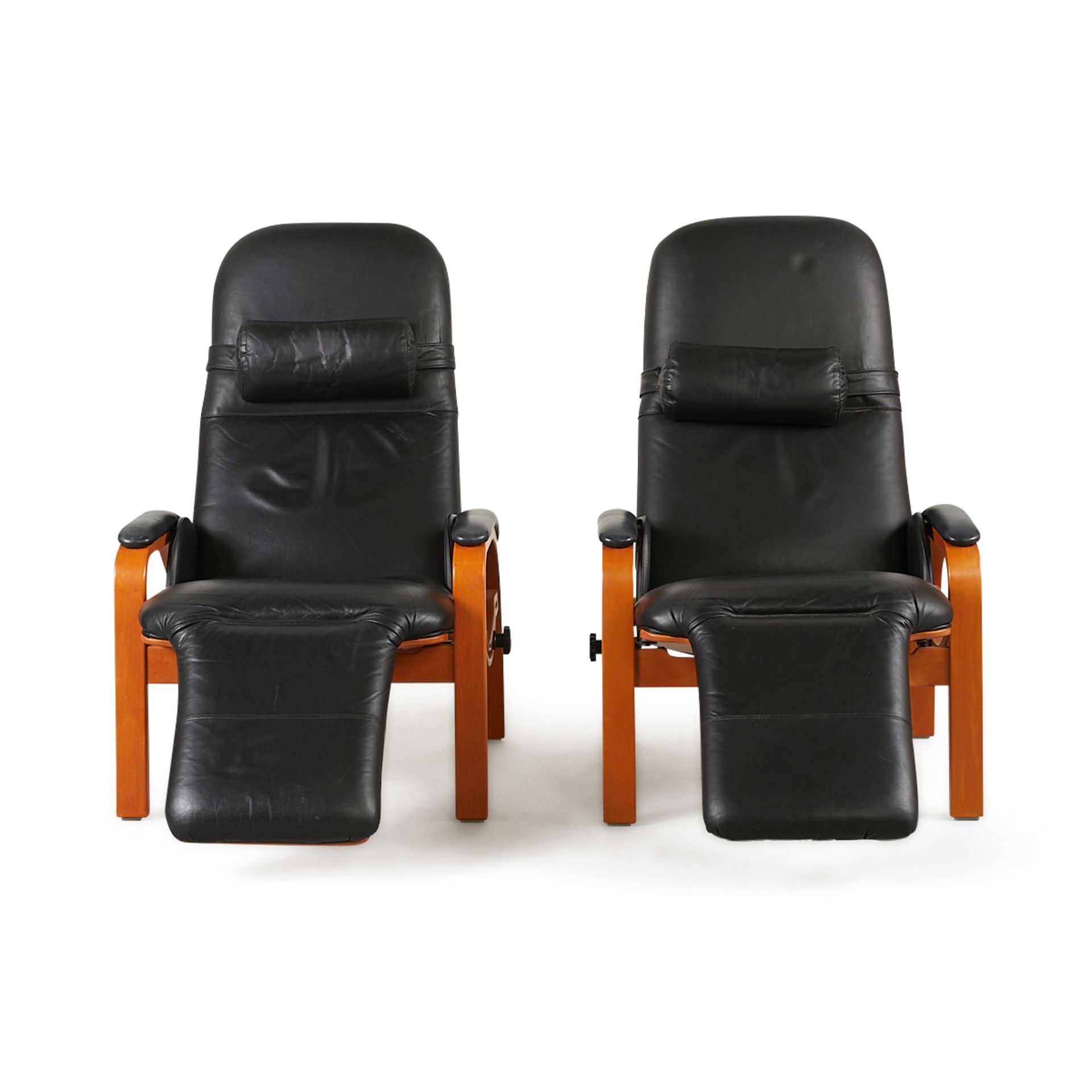 Pair of Leather Reclining Easy Chairs - Image 3 of 12