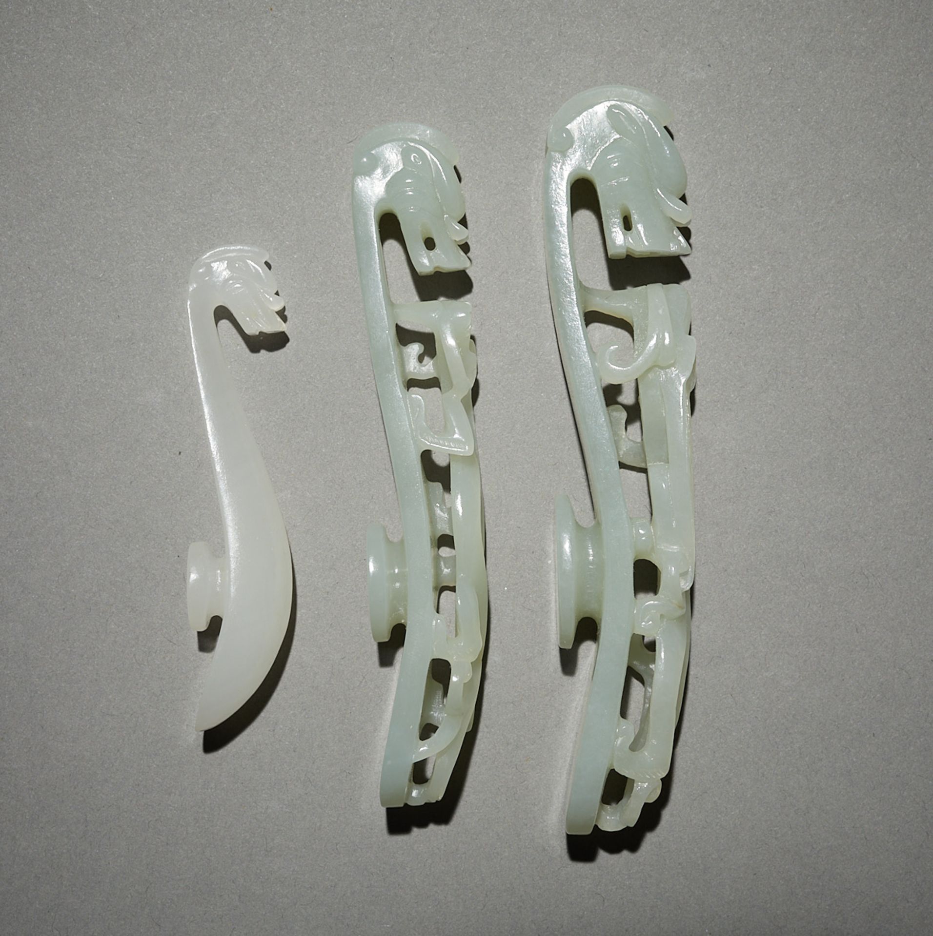 3 Chinese Pale Jade Dragon Belt Hooks - Image 5 of 8