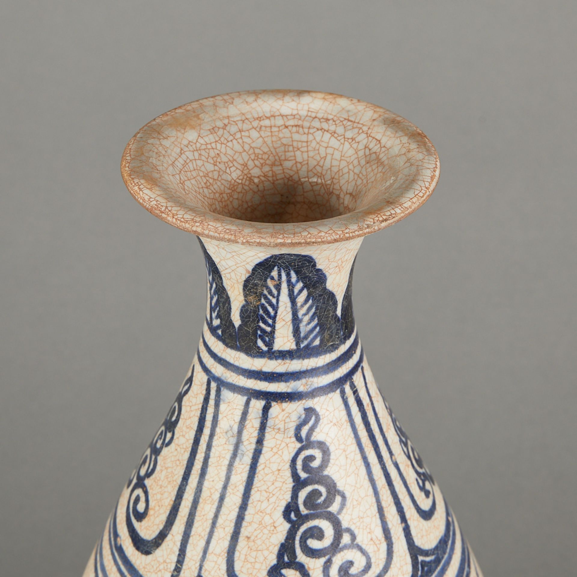 Fine Vietnamese Anamese Yuhuchun Ceramic Vase - Bild 2 aus 8