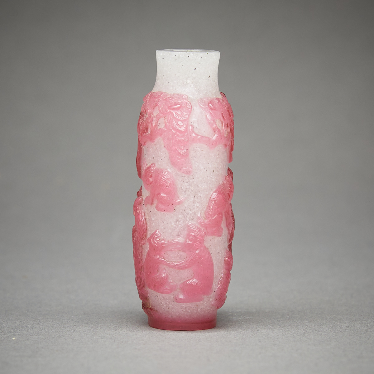 Chinese Glass Overlay Snuff Bottle w/ Monkeys - Image 5 of 7