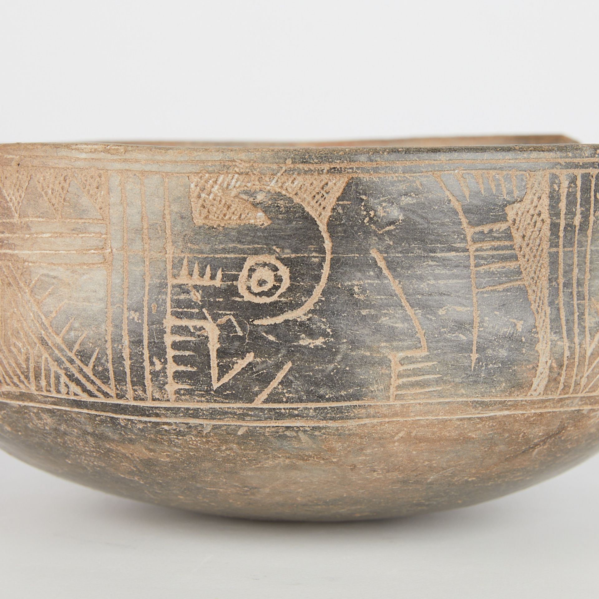 Pre-Columbian Style Black Slip Ceramic Bowl - Bild 8 aus 10