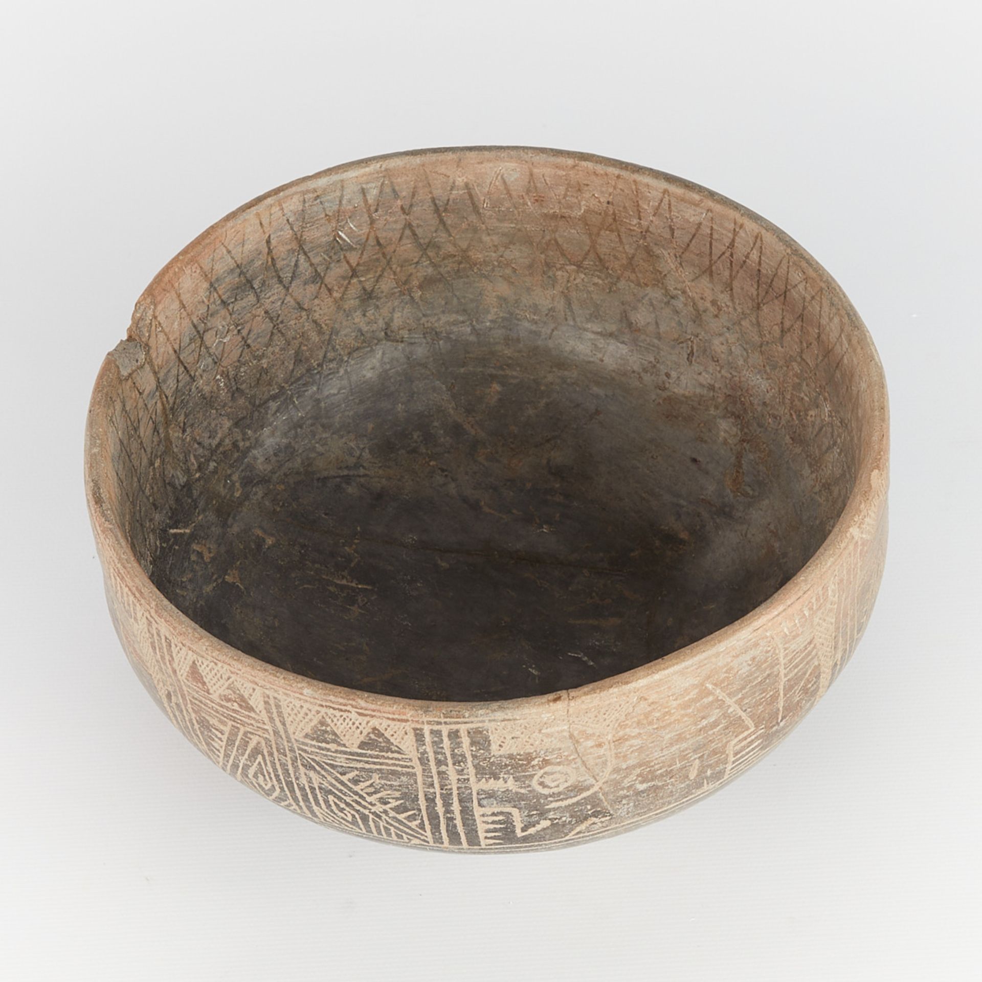 Pre-Columbian Style Black Slip Ceramic Bowl - Bild 6 aus 10