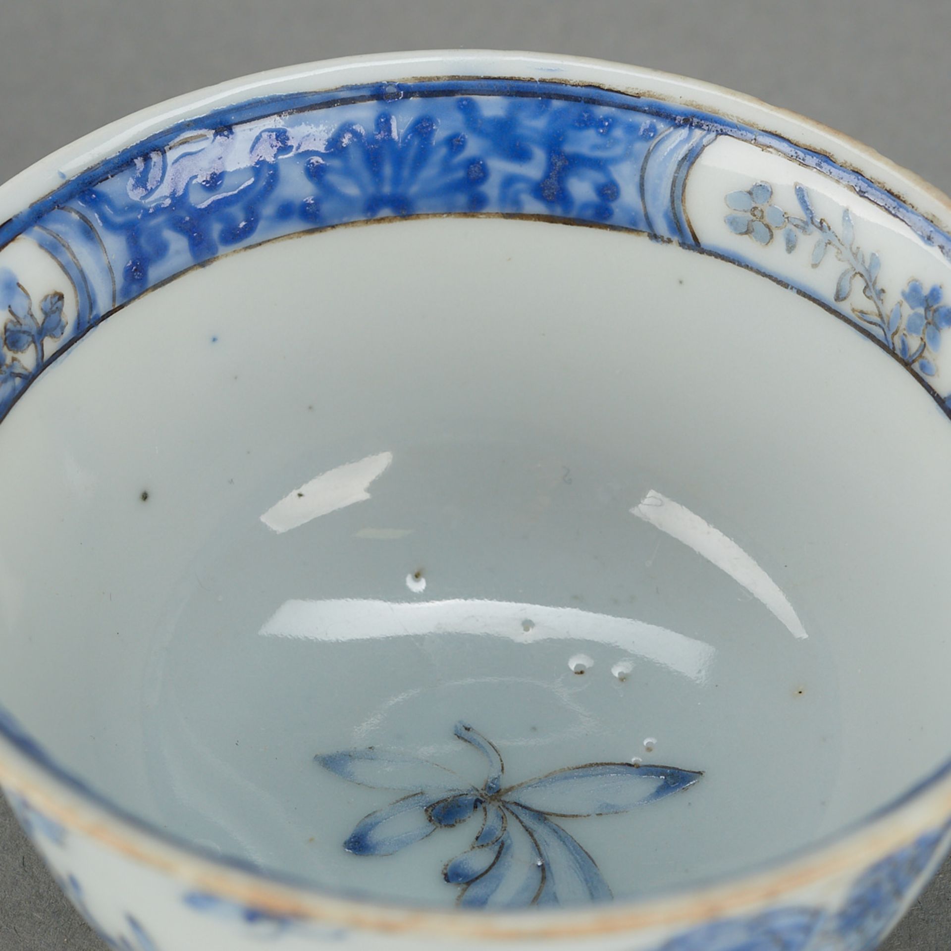 18th c. Chinese Porcelain Tea Bowl - Image 8 of 8