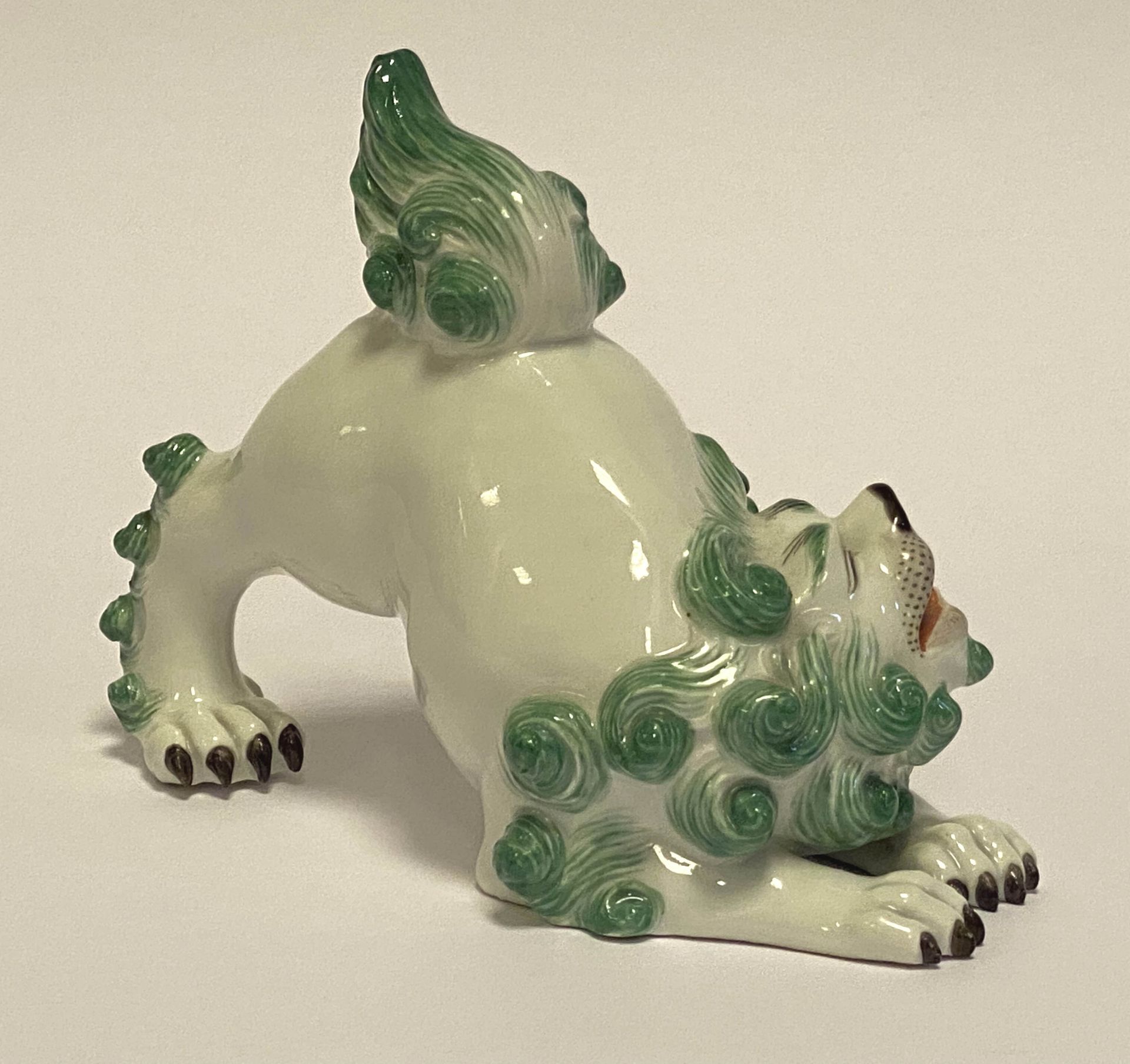 Seltene   Tierfigur   Meissen,  Chinesischer   Löwe  - Bild 2 aus 4