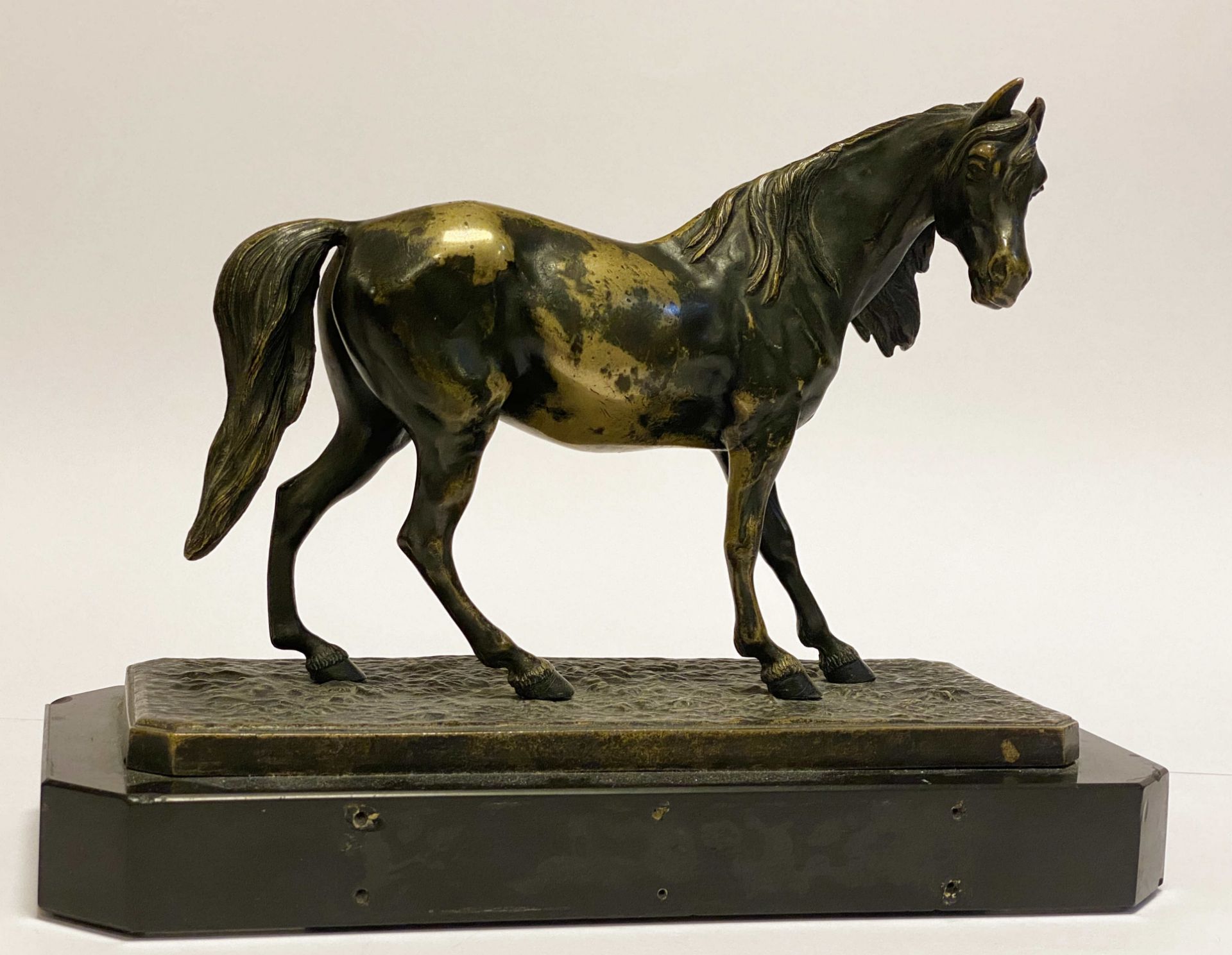  Bronze - Plastik  eines   Pferdes - Bild 2 aus 5