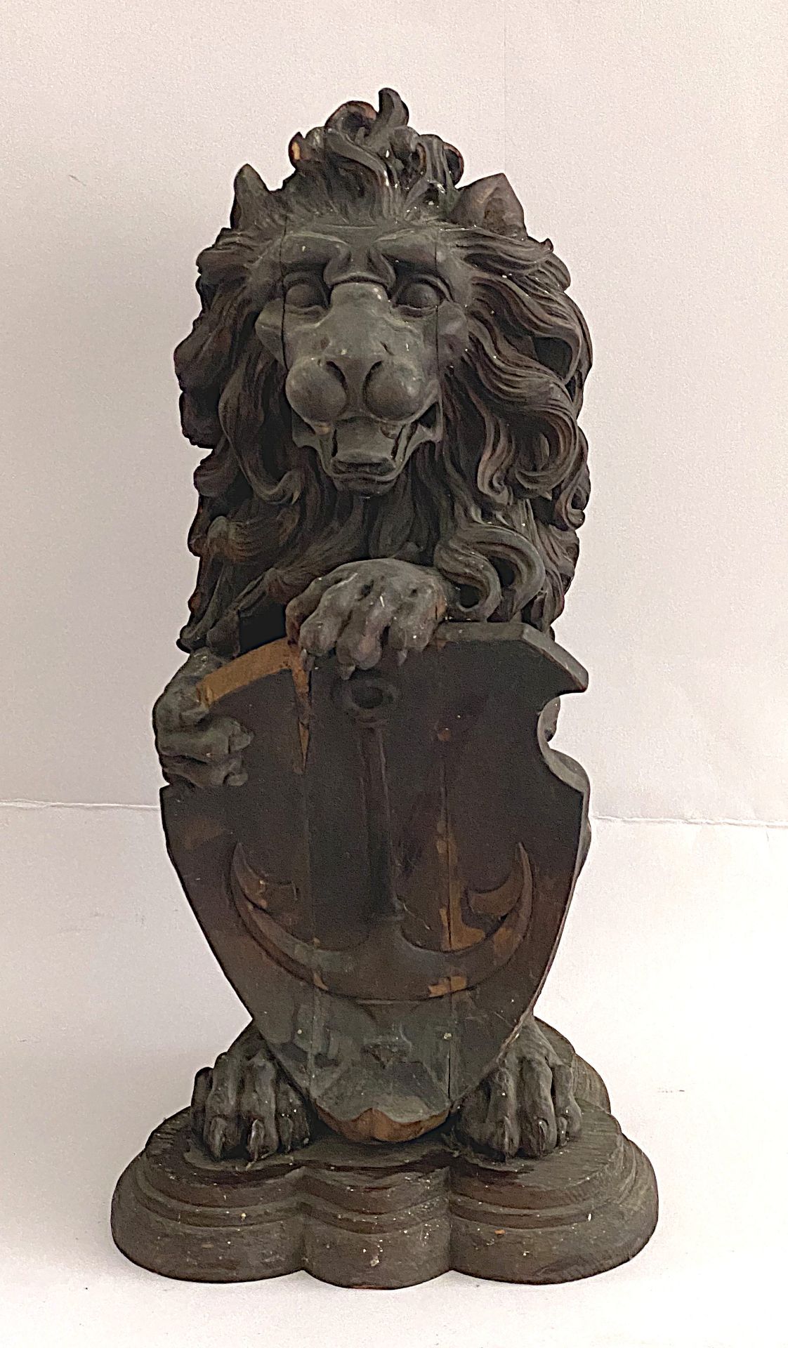 Löwen-Skulptur