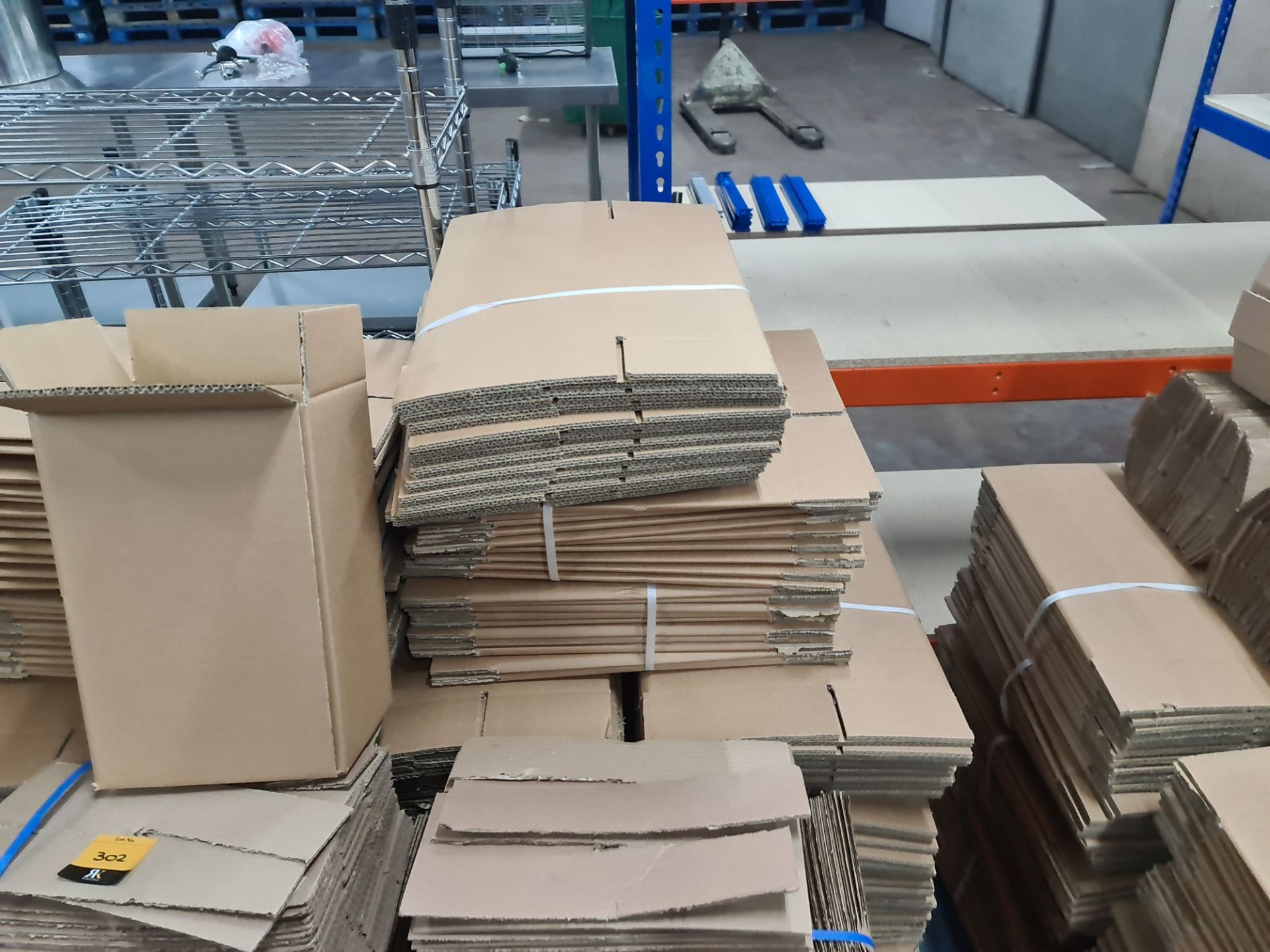 The contents of a pallet of cardboard boxes and inserts, comprising approximately 200 boxes and 450 - Image 7 of 10