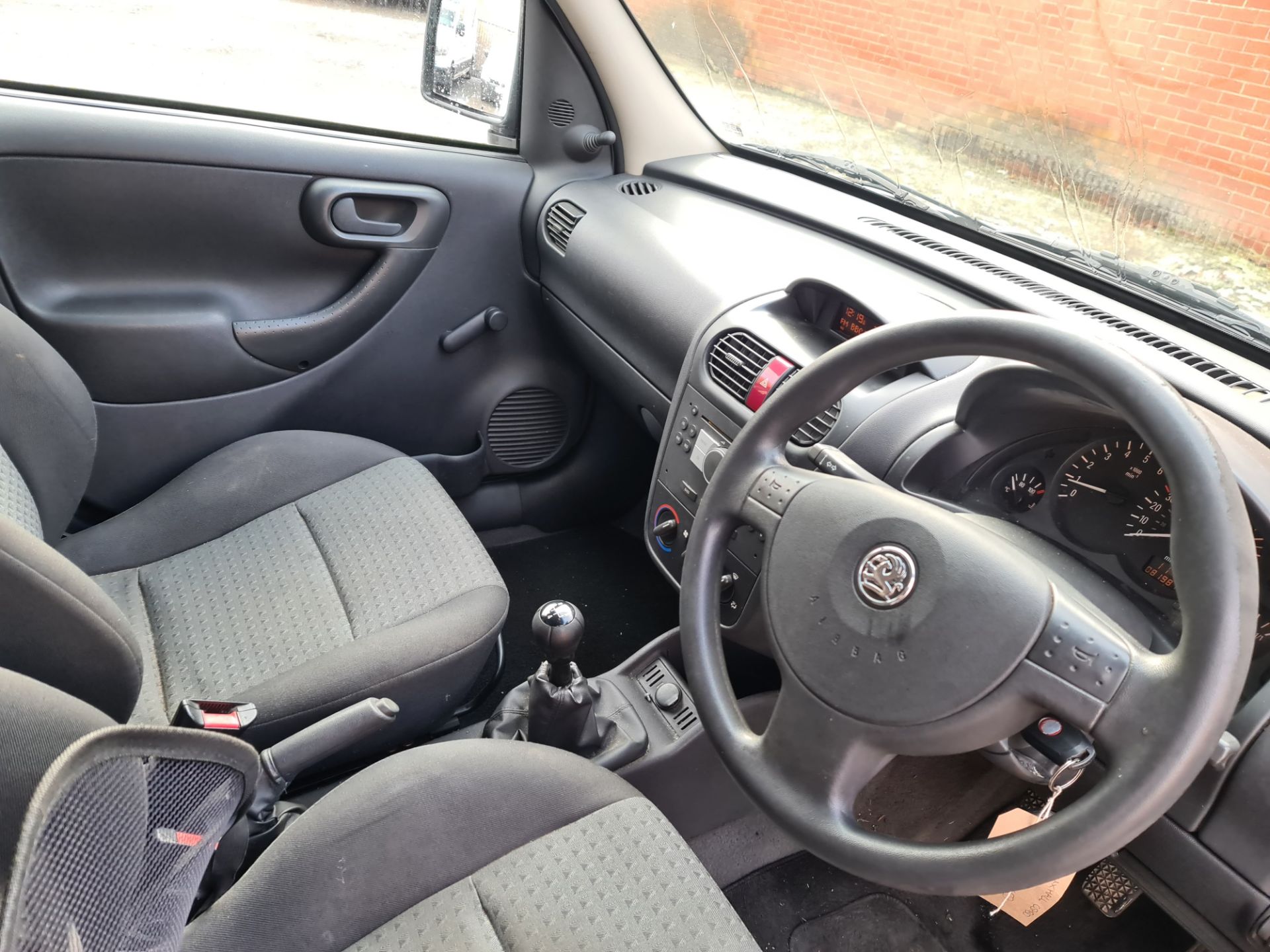 DA60 KFD. Vauxhall Combo 1700 SE DTi Car derived van, 5 speed, manual gearbox, 1248 cc Diesel engin - Image 17 of 44