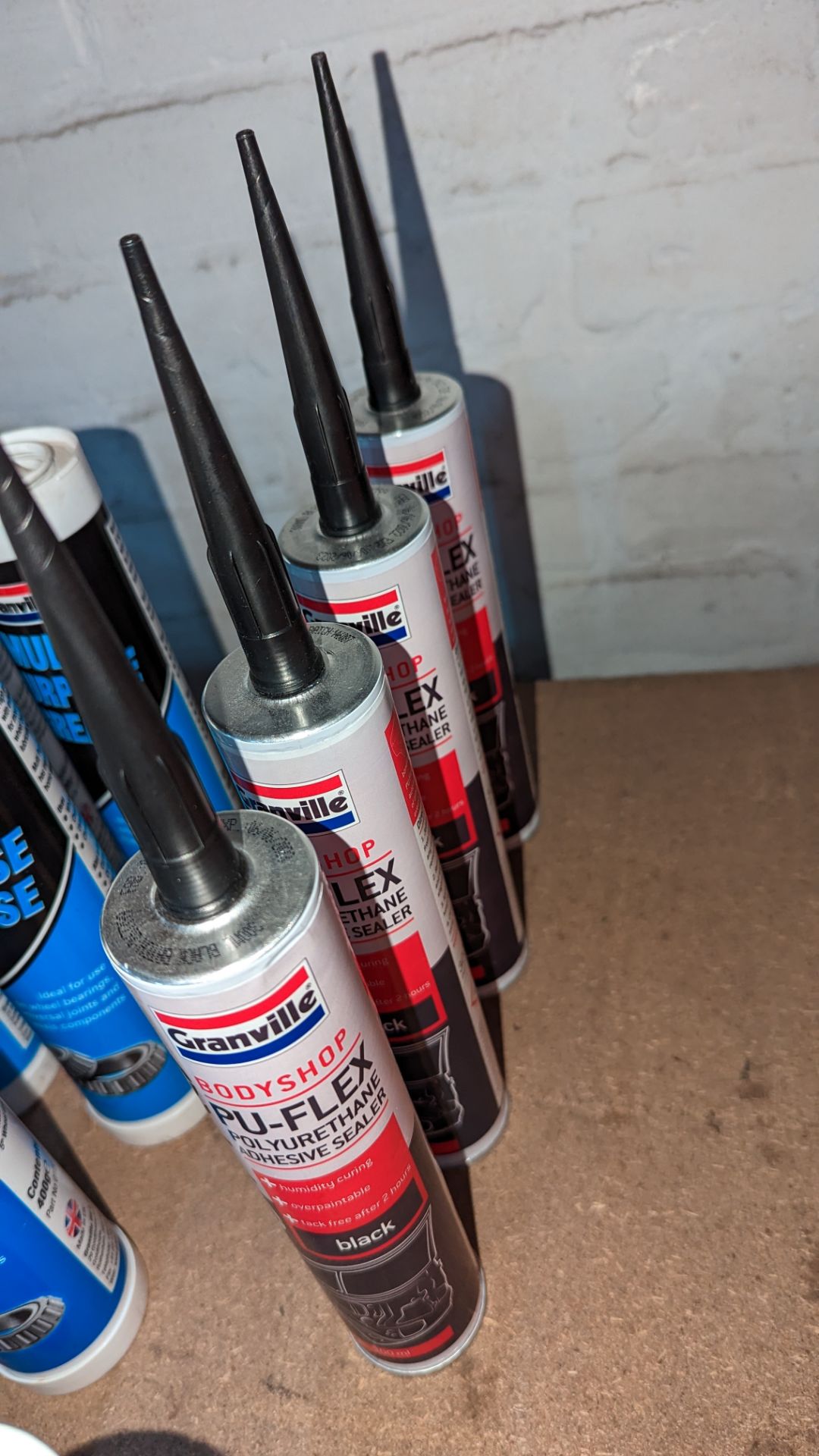 7 tubes of sealant and adhesive - Image 4 of 5