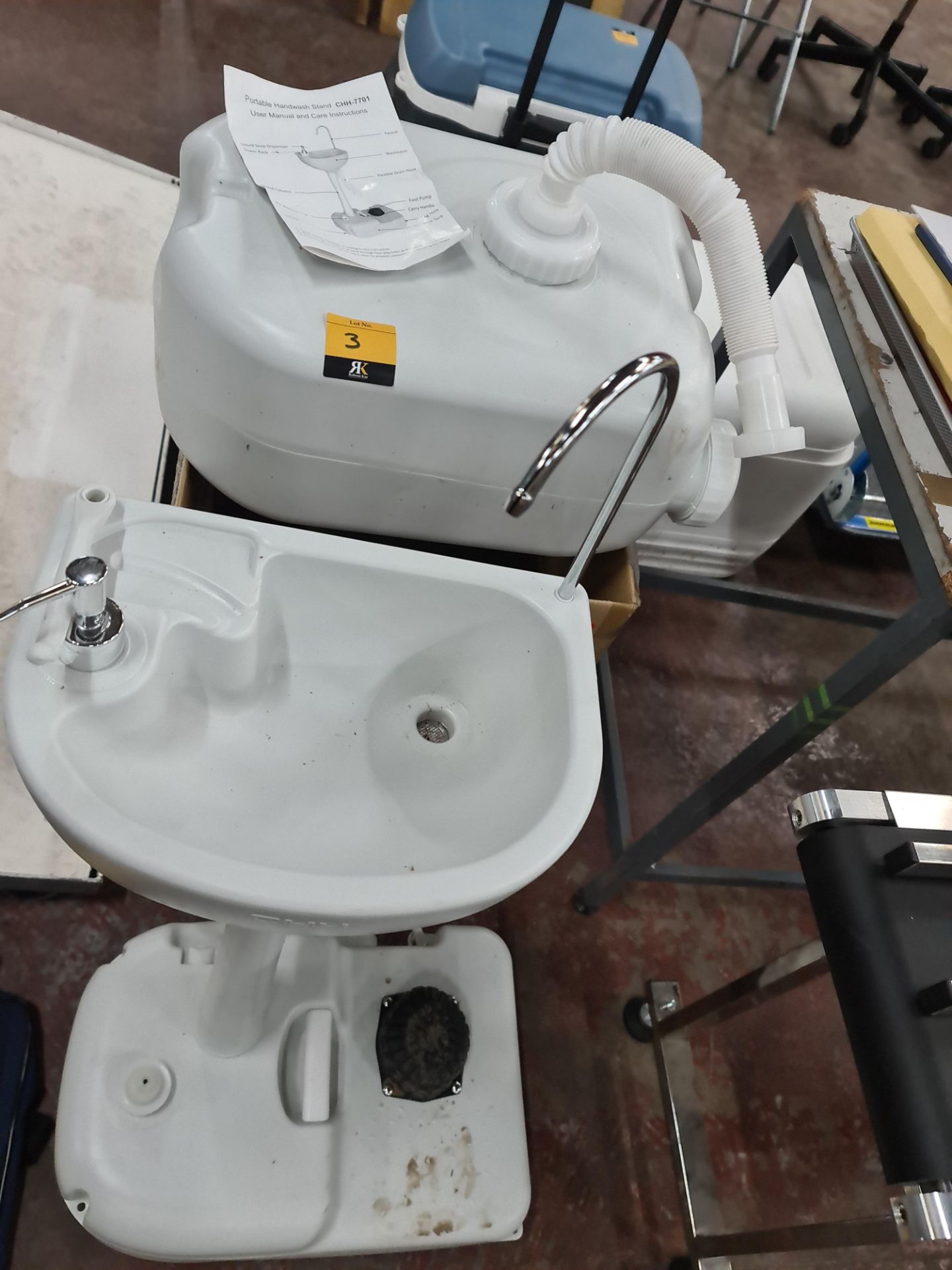 Portable handwash stand - Image 3 of 7