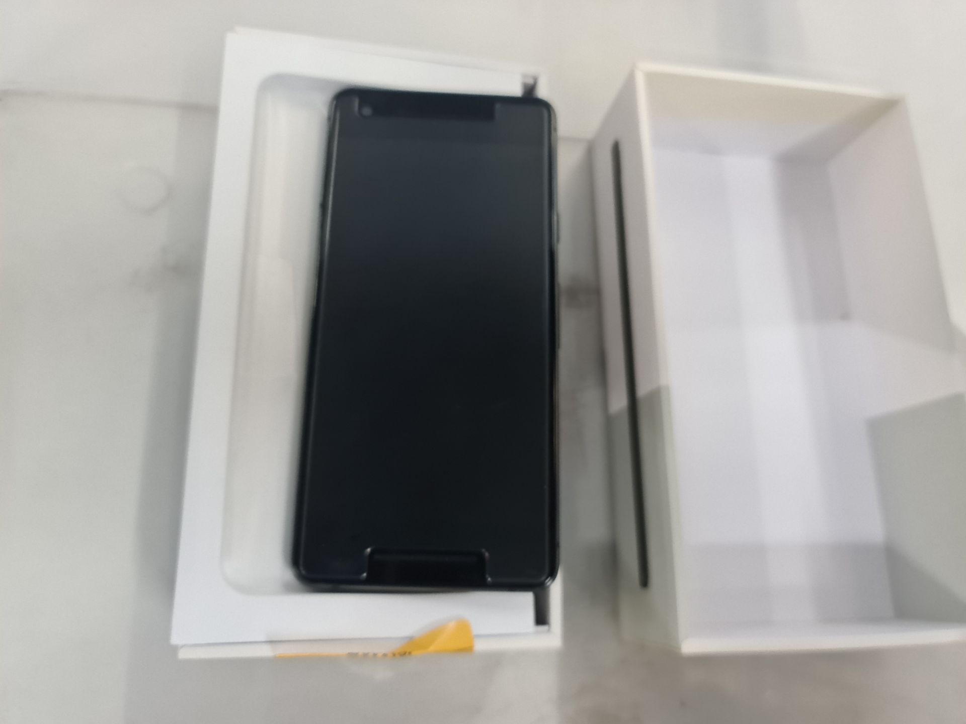 Google Pixel 2 mobile phone with box. - Image 8 of 11