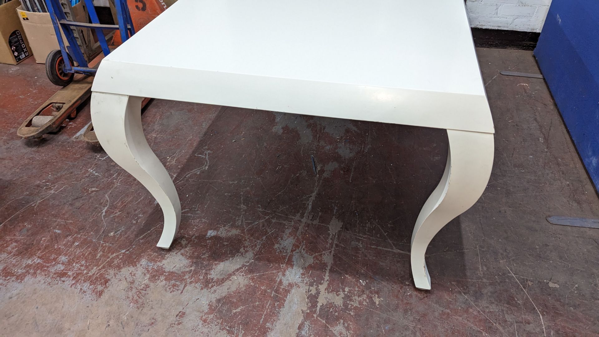 Large painted wooden table with detachable legs, max dimensions approximately 202 cm x 98 cm - Image 4 of 6