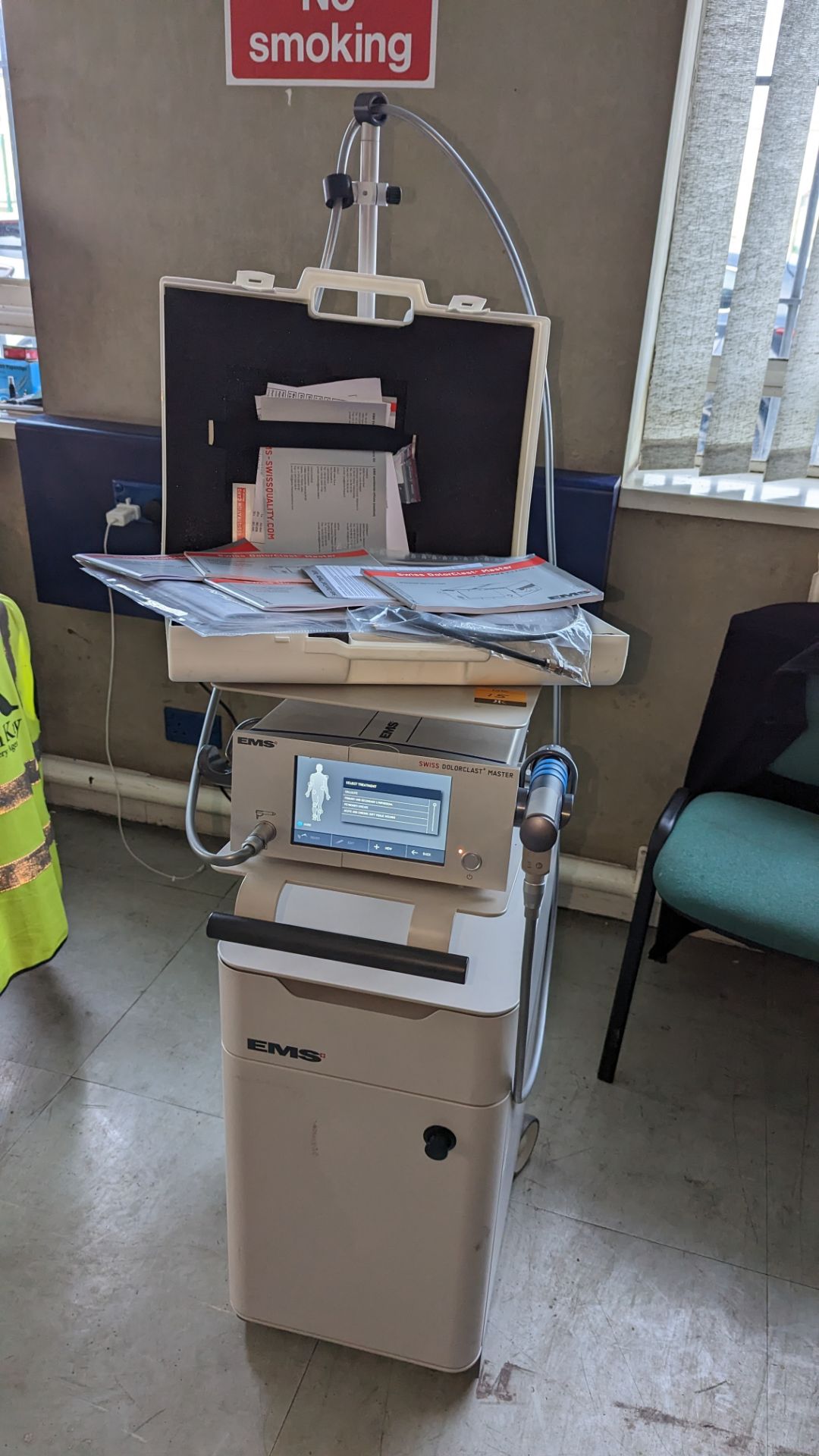 EMS Medical Swiss Dolorclast Master Shockwave system. This machine was purchased new in 2019 subjec - Image 28 of 30