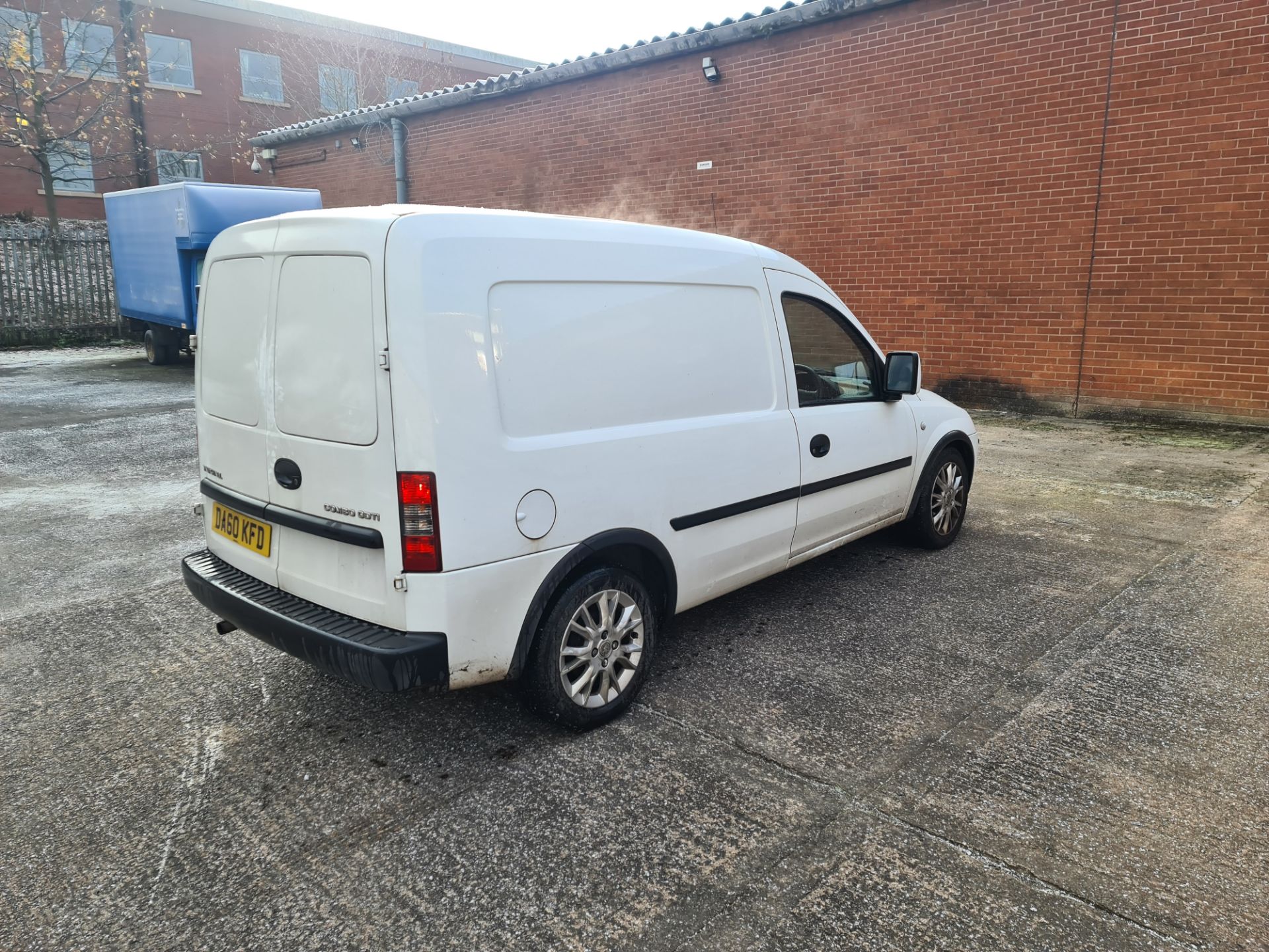 DA60 KFD. Vauxhall Combo 1700 SE DTi Car derived van, 5 speed, manual gearbox, 1248 cc Diesel engin - Image 3 of 44