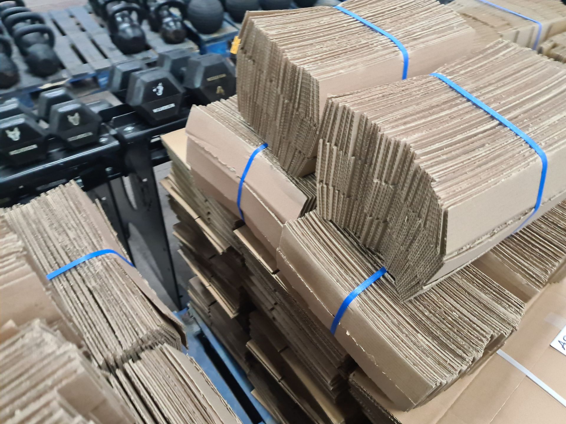 The contents of a pallet of cardboard boxes comprising approximately 300 boxes and 300 inserts; 200 - Image 13 of 14