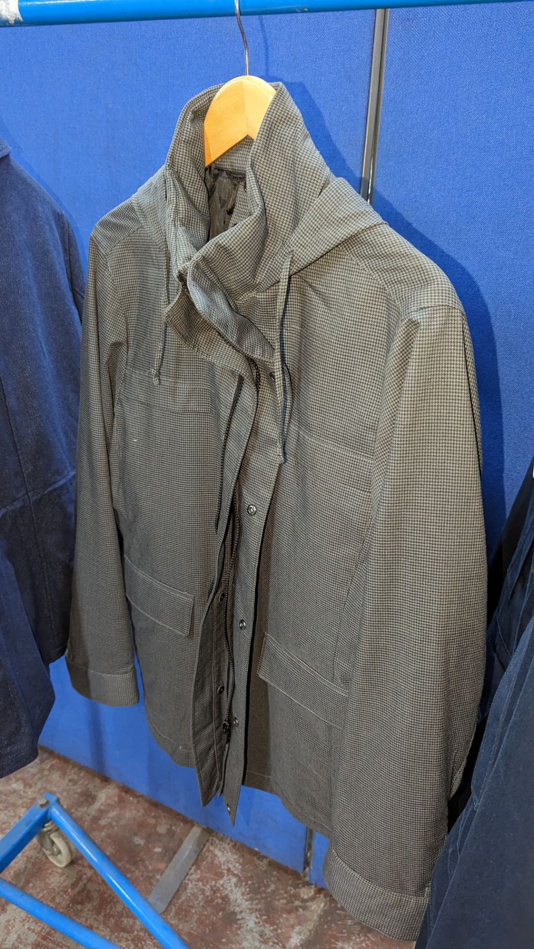 5 assorted Oliver Sweeney men's formal jackets & coats. NB the hangers used to display these garmen - Image 10 of 11