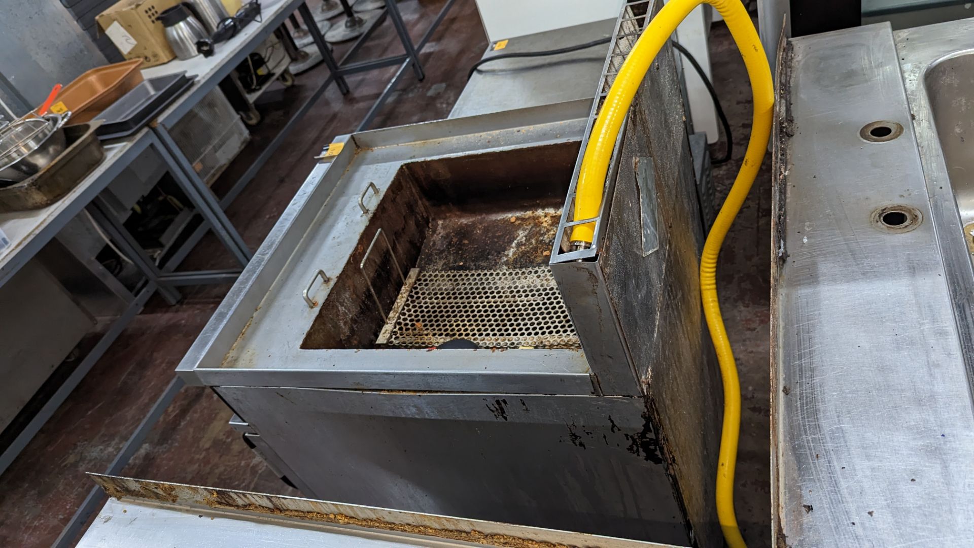 Stainless steel floor standing fryer - Image 7 of 7