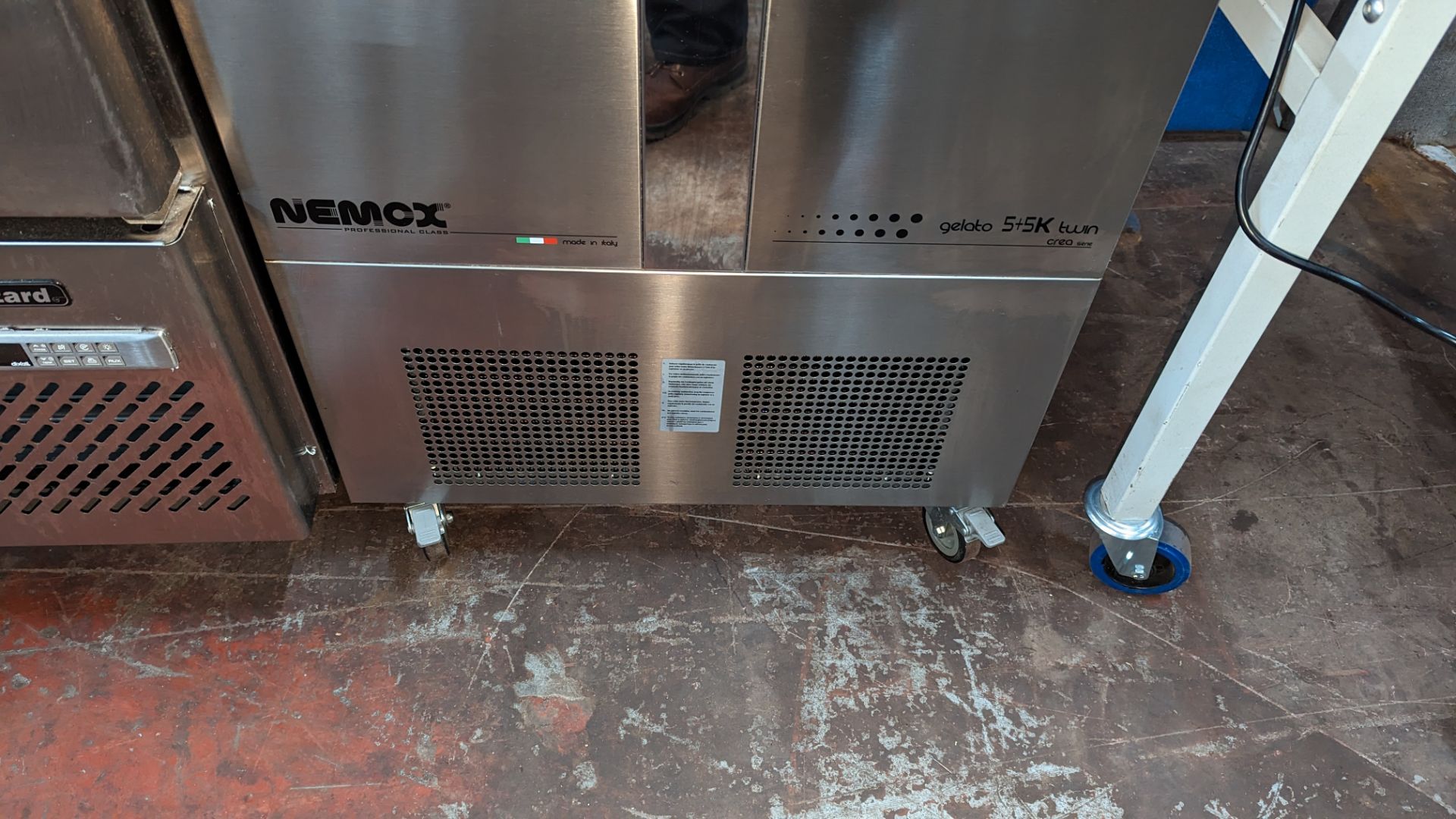 Nemox Gelato 5+5K twin creo series stainless steel floor standing mobile ice cream machine type CICM - Image 6 of 15