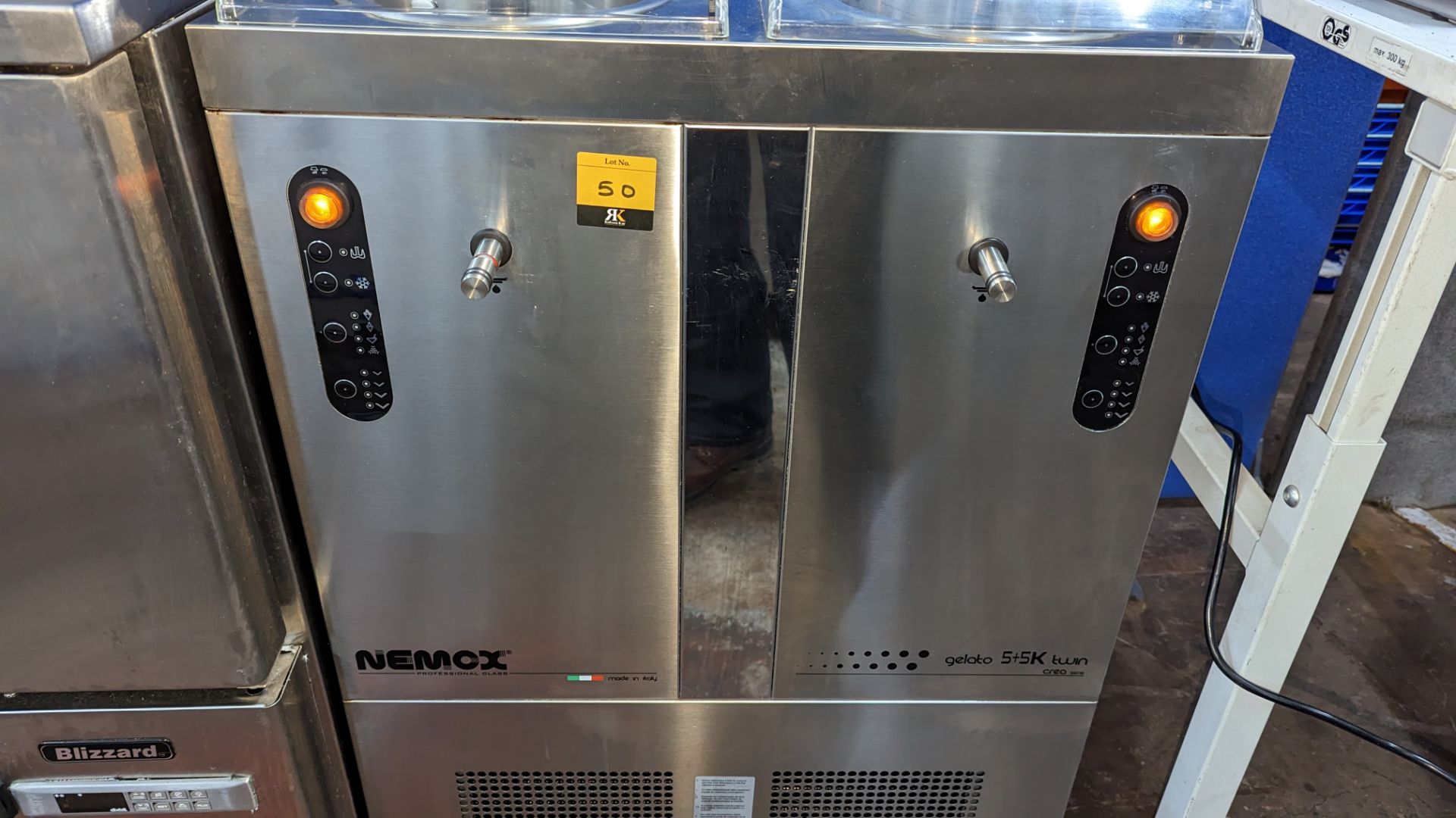 Nemox Gelato 5+5K twin creo series stainless steel floor standing mobile ice cream machine type CICM - Image 5 of 15