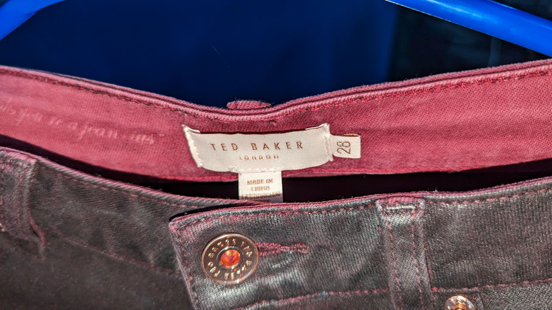 14 assorted pairs of ladies jeans & similar by a variety of brands including For All Mankind, J.Bran - Image 30 of 34