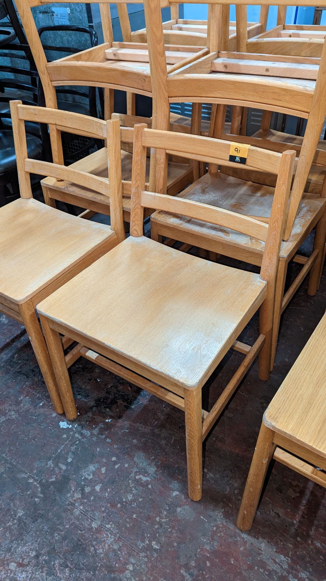 10 matching wooden dining chairs. NB lots 90 & 91 comprise different quantities of matching chairs - Image 6 of 7