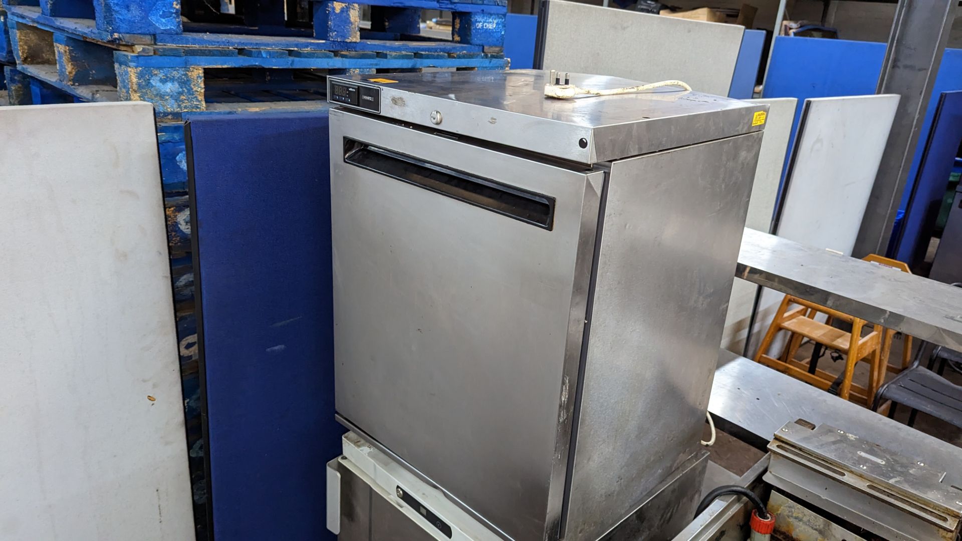 Williams stainless steel under counter fridge model HA135SS-R1