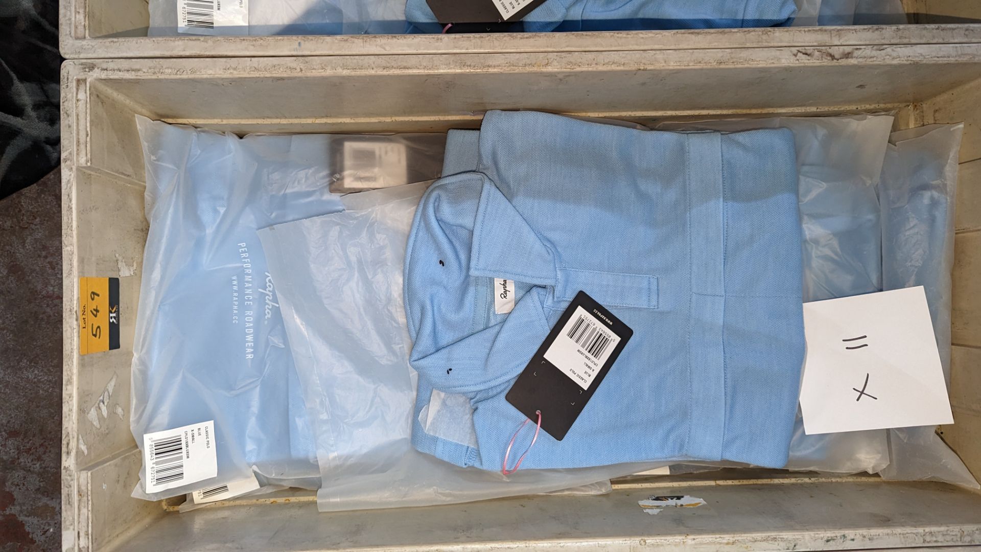 11 off Rapha Cycling ladies classic Polos, most of which appear to be size XS - crate excluded - Image 2 of 5