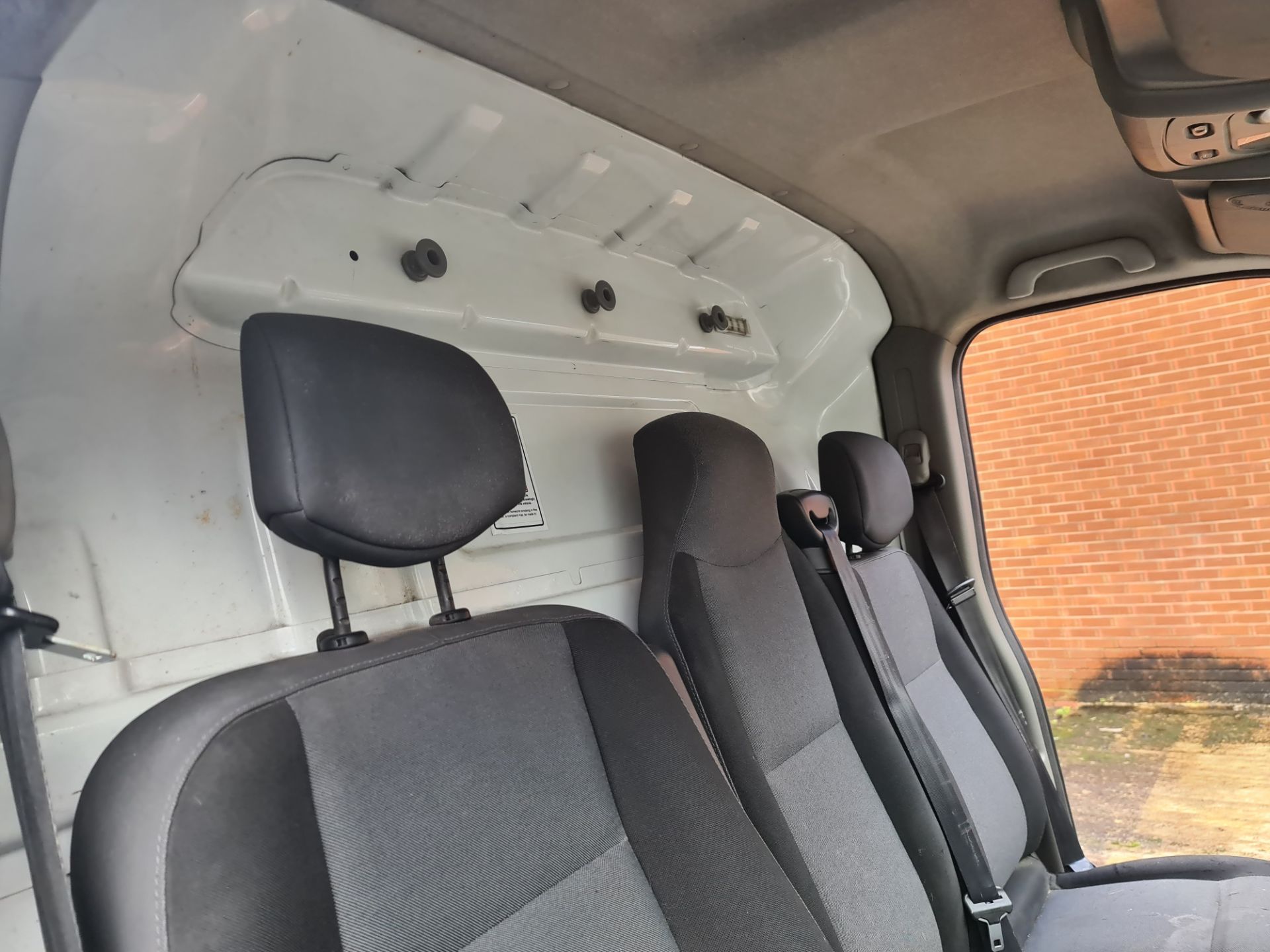 PO64 ECY Renault Master 125.35 LWB panel van, - Image 15 of 55