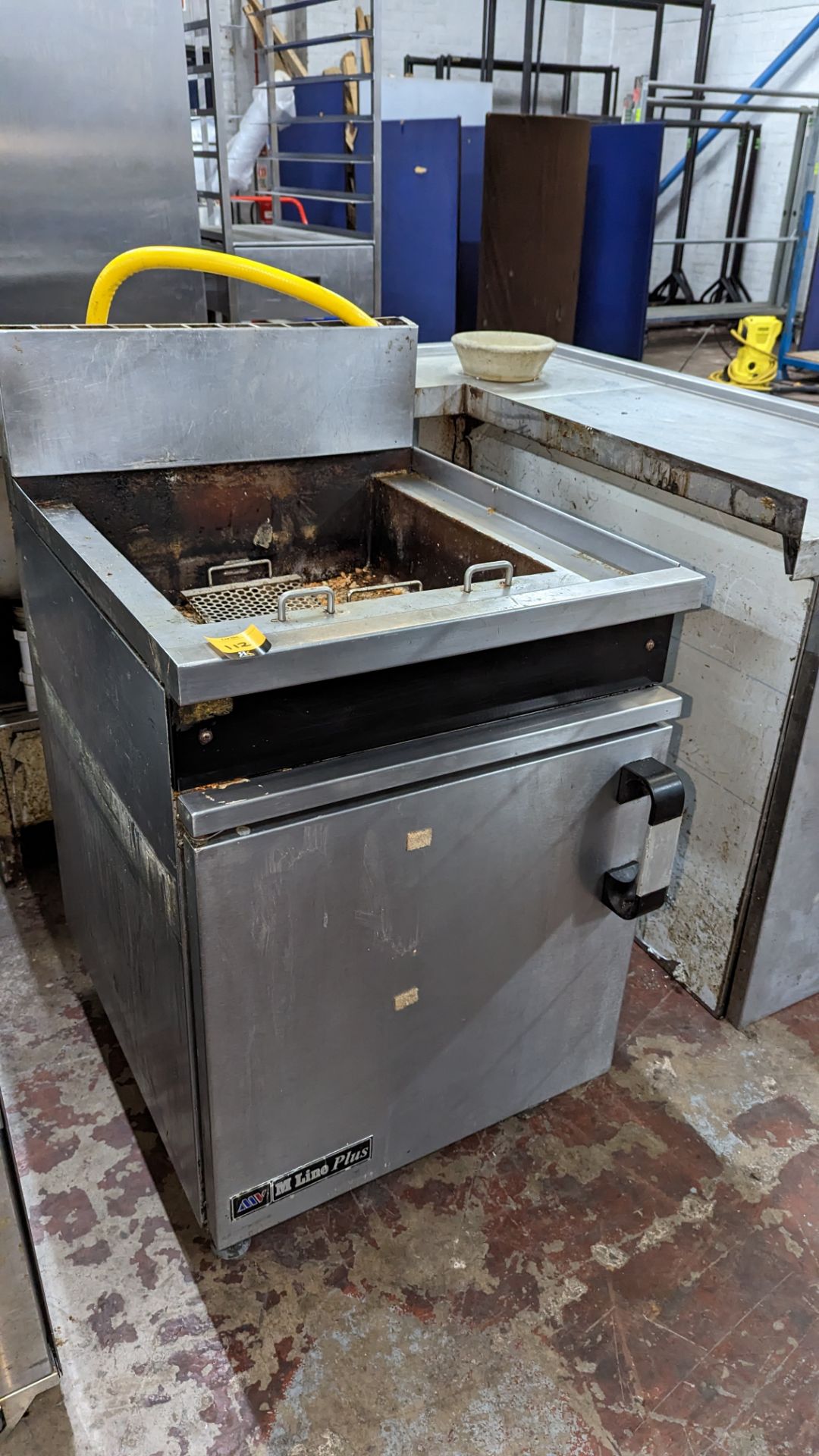 Stainless steel floor standing fryer - Image 4 of 7