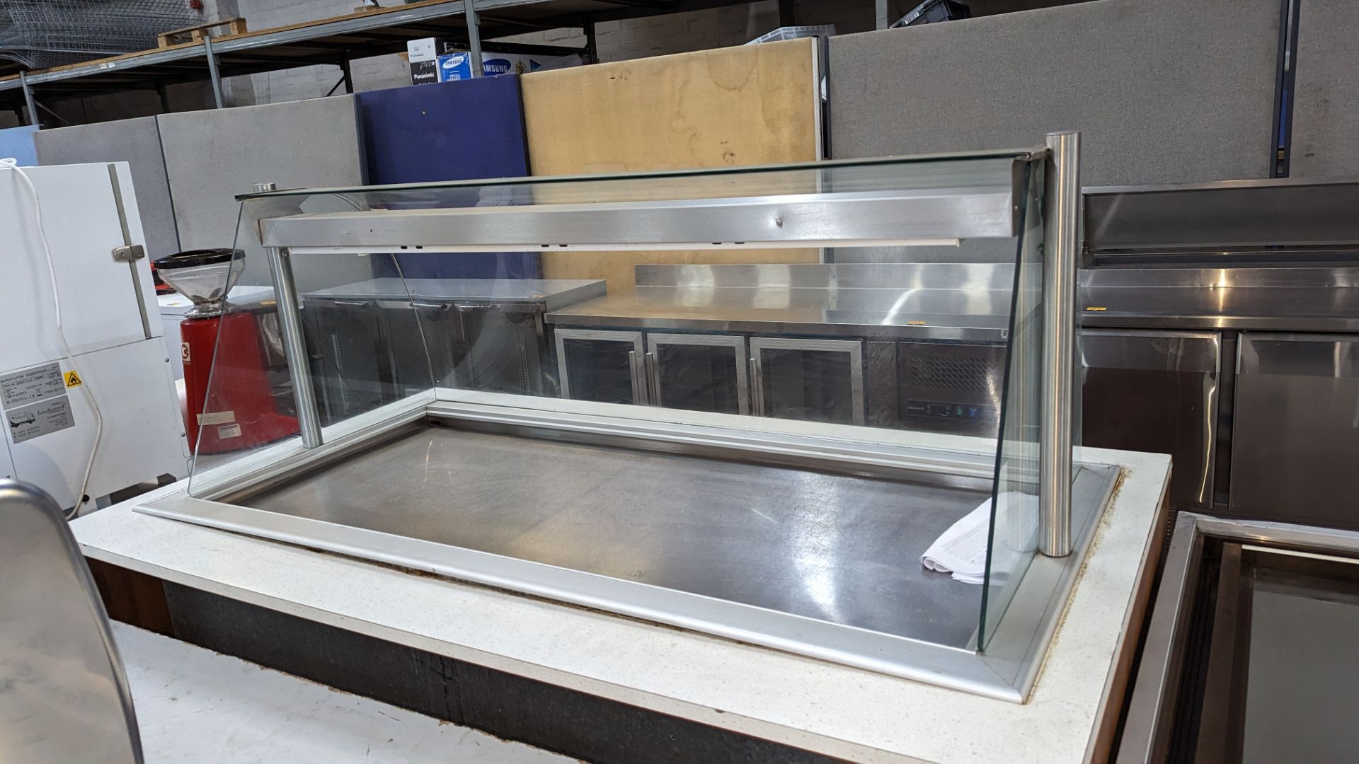 XL refrigerated drop-in display unit - Image 4 of 8