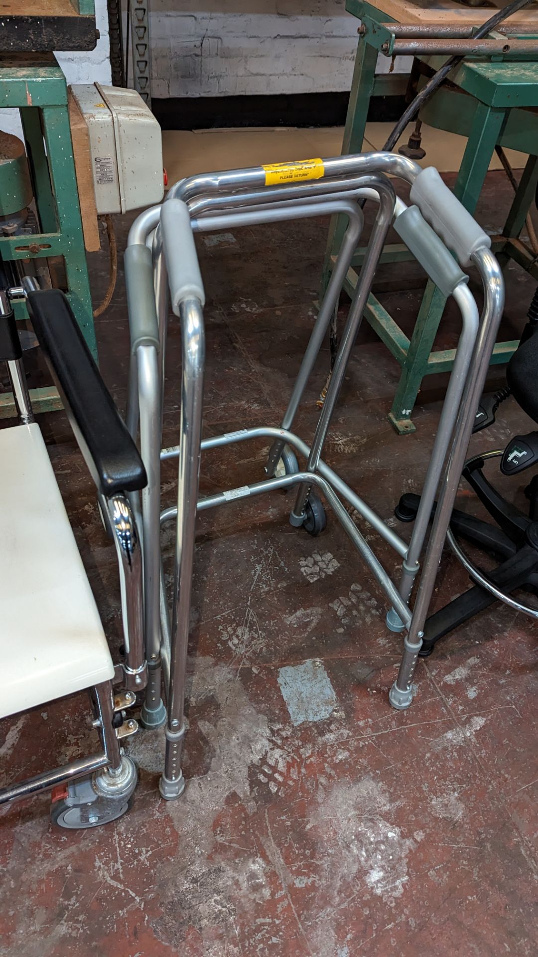 Mobile commode chair plus 2 mobile walking frames - Image 5 of 6