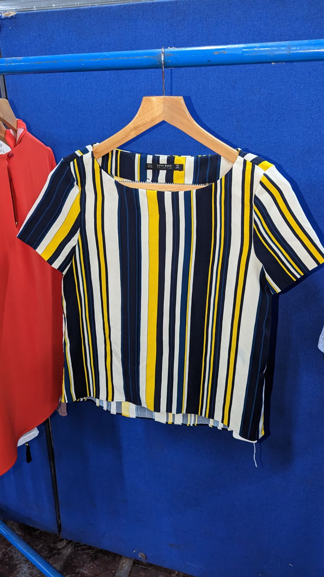 35 assorted ladies tops by a wide variety of brands including Tommy Hilfiger, J.Crew, Zara, Philosop - Image 59 of 70