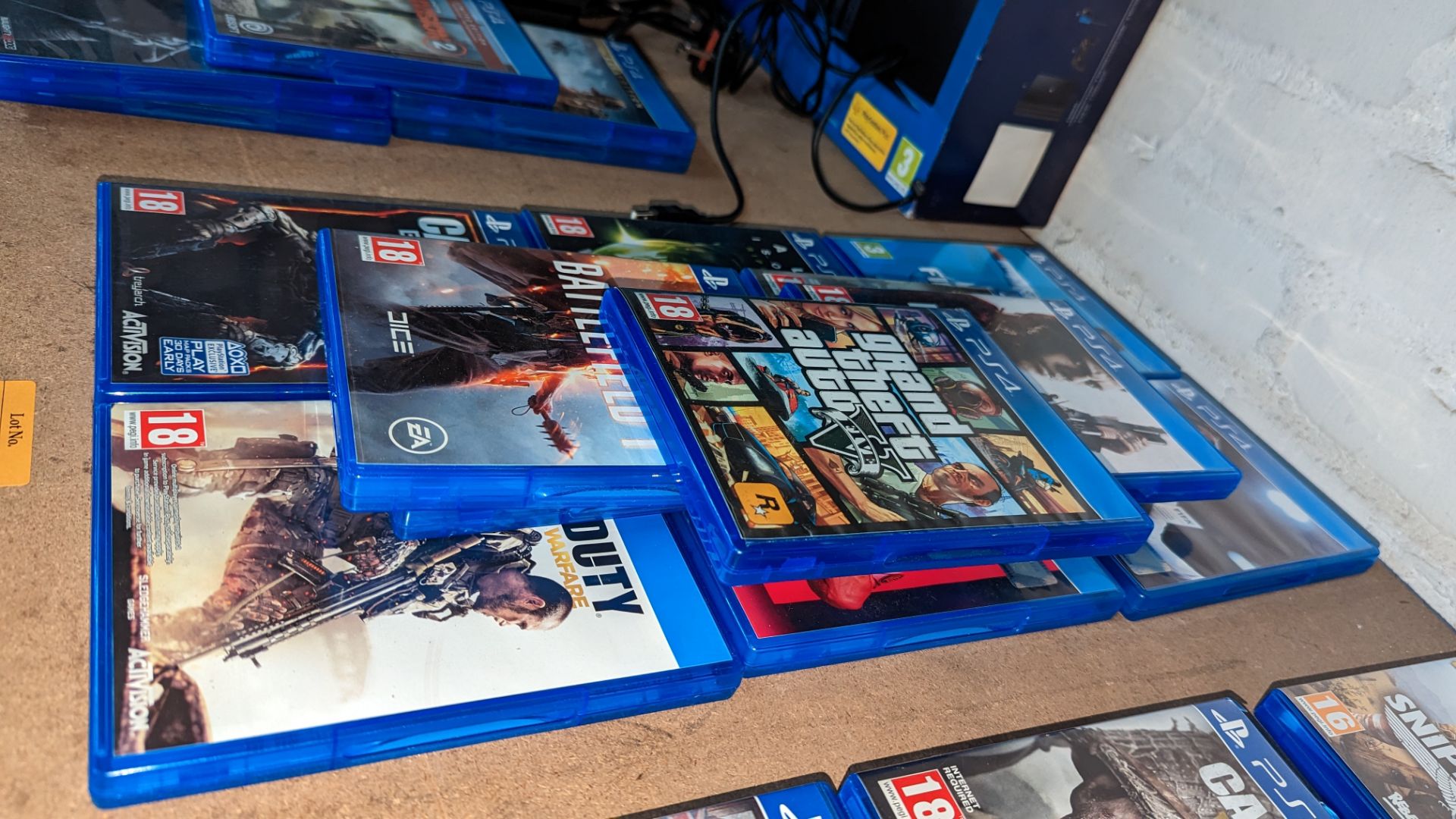11 off boxed PS4 games as pictured - Image 7 of 10