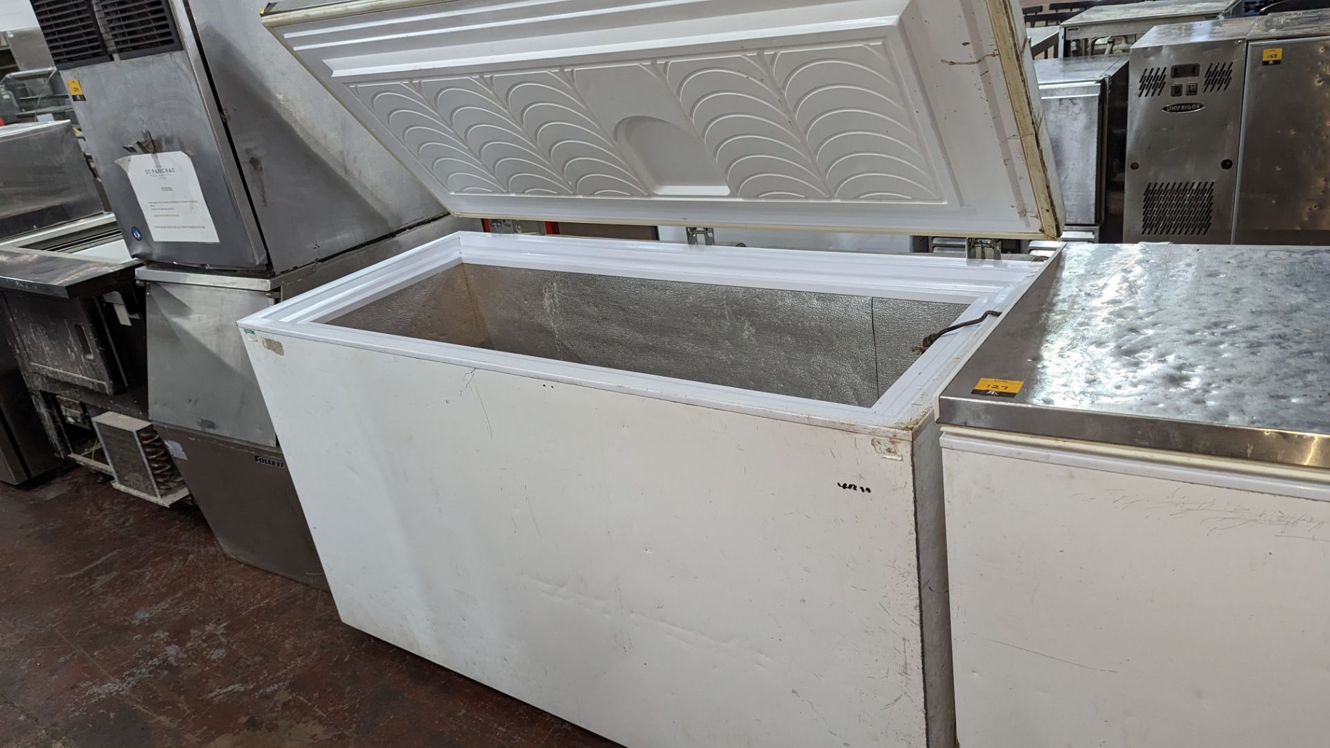 Chest freezer with stainless steel topped lid, approximately 150cm long - Image 3 of 5