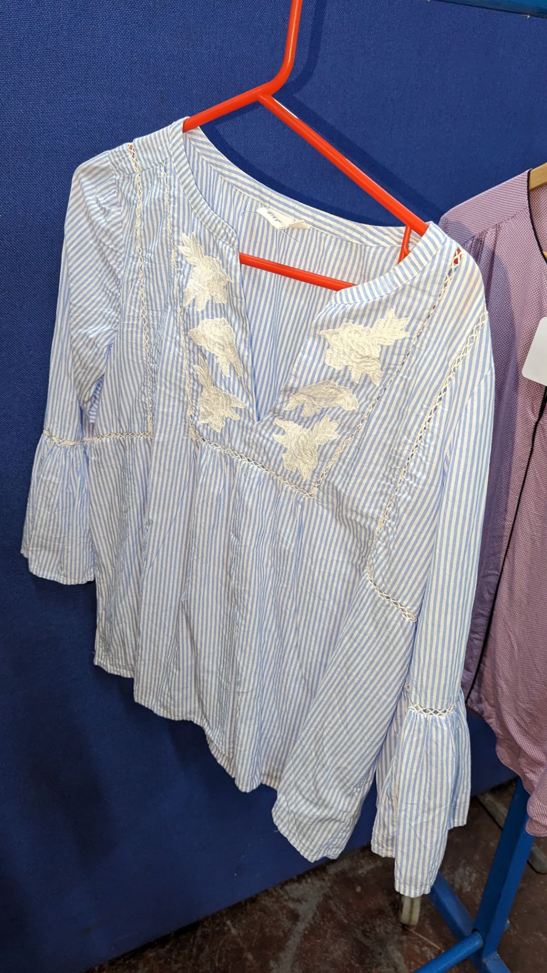 35 assorted ladies tops by a wide variety of brands including Tommy Hilfiger, J.Crew, Zara, Philosop - Image 61 of 70