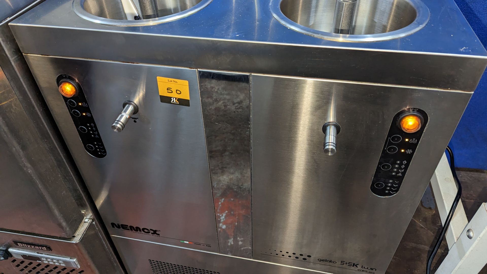 Nemox Gelato 5+5K twin creo series stainless steel floor standing mobile ice cream machine type CICM - Image 11 of 15