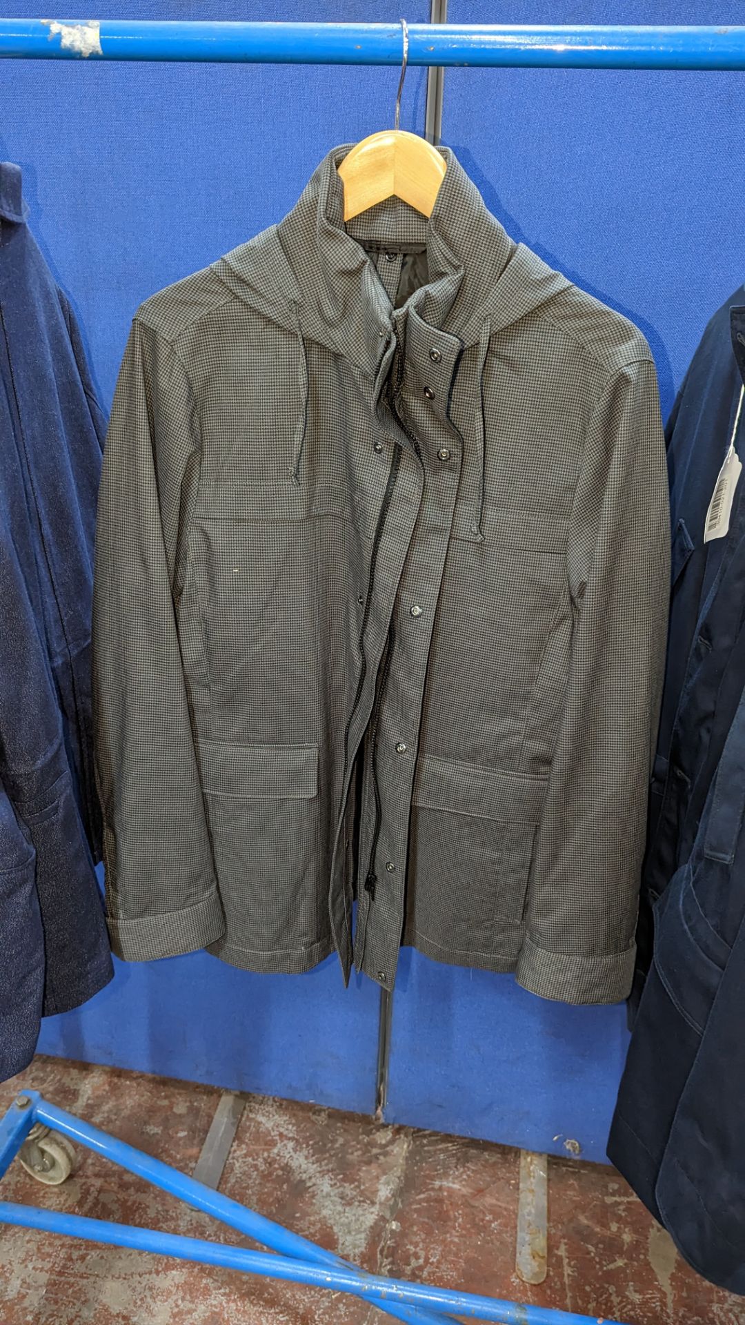 5 assorted Oliver Sweeney men's formal jackets & coats. NB the hangers used to display these garmen - Image 9 of 11