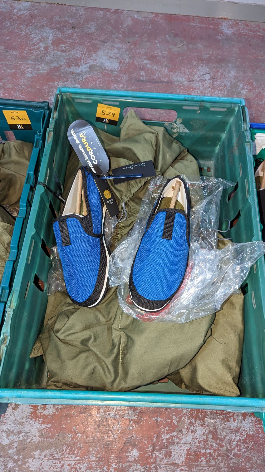 5 pairs of Oliver Sweeney Darien shoes, in durable Cordura fabric with Vibram soles. Performance in