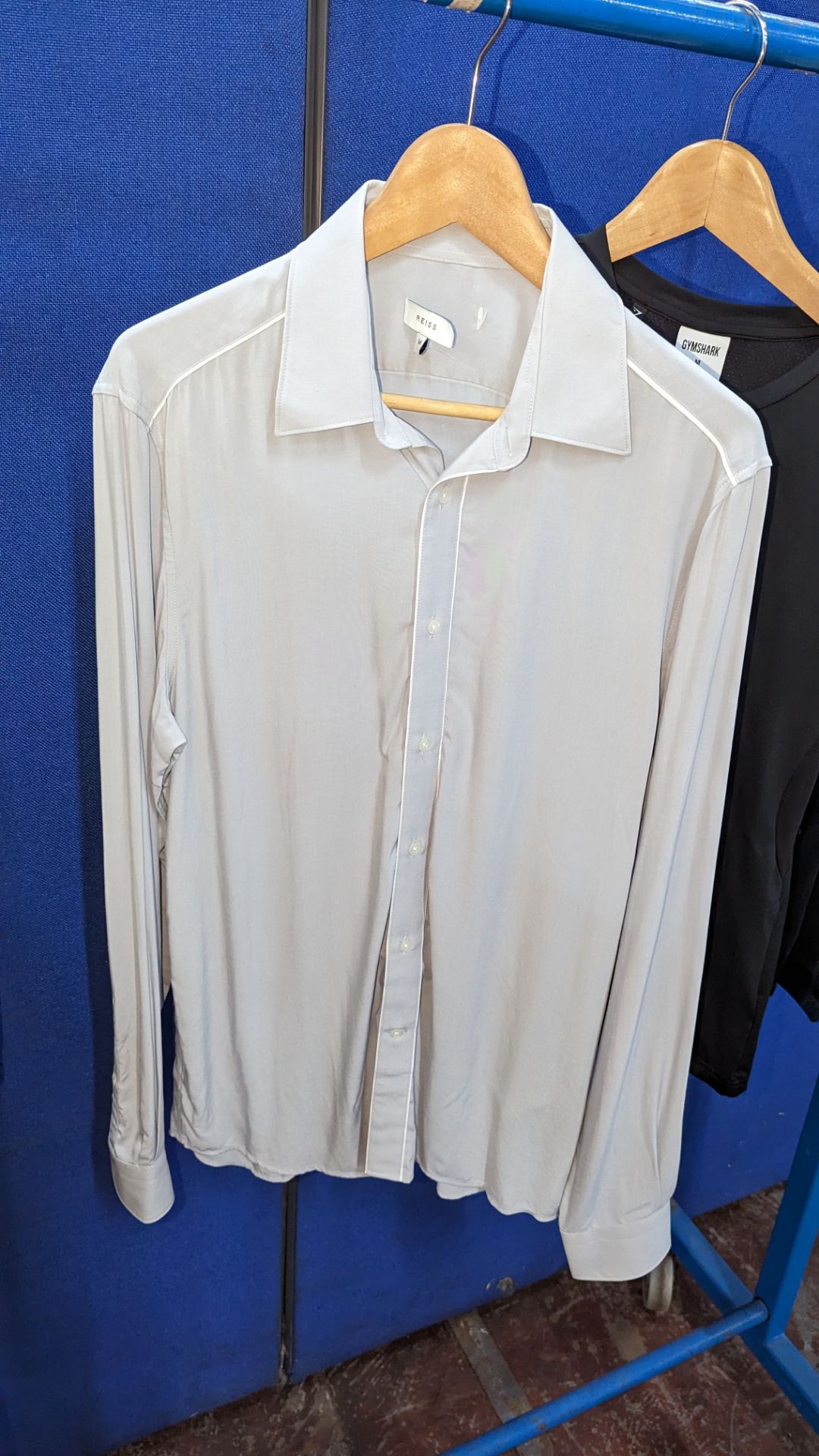 4 assorted men's tops by Adidas, Reiss, Folk & others. NB the hangers used to display these garment - Image 8 of 11