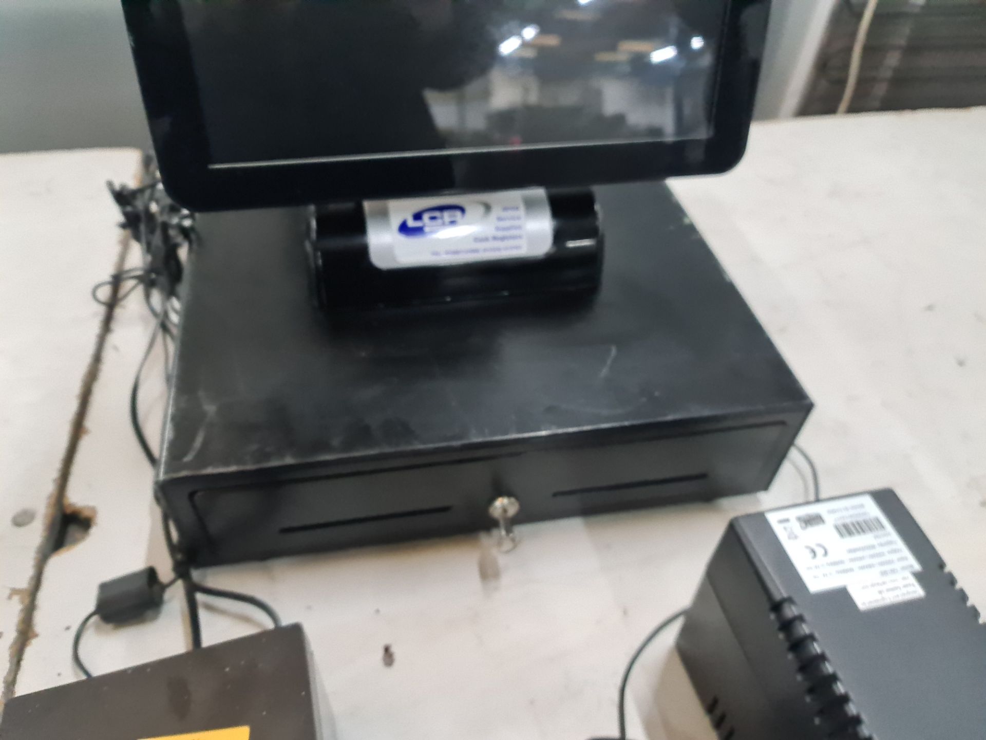 Epos equipment comprising touch screen terminal plus cash drawer, thermal receipt printer, mouse and - Image 6 of 15