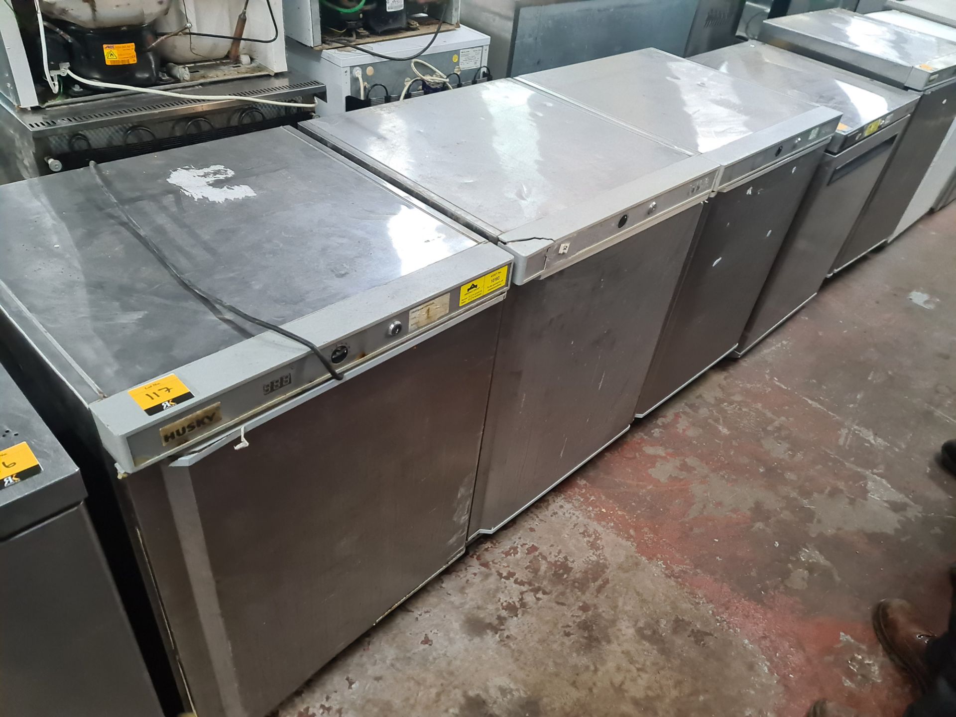 3 off under counter fridges and freezers - Image 2 of 11