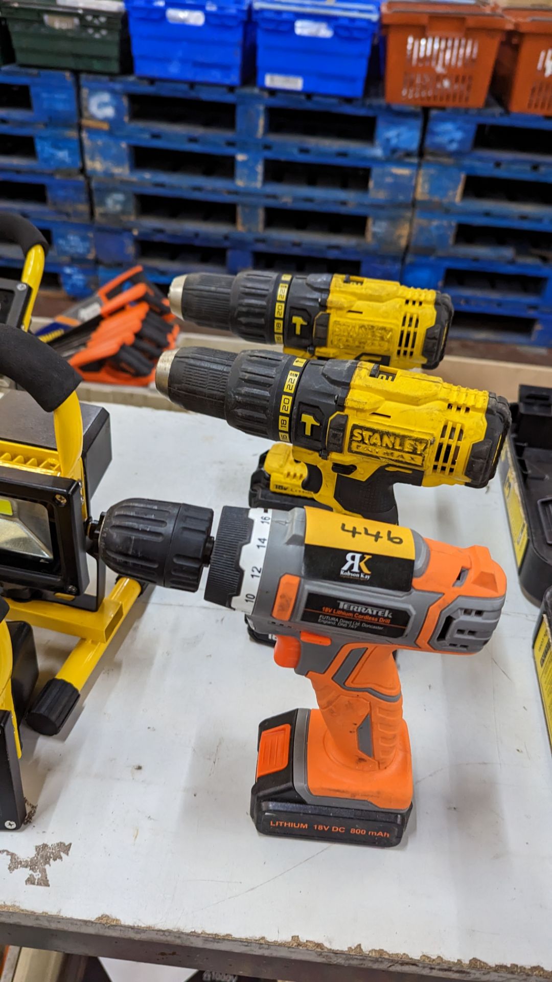 3 off 18 volt lithium cordless drills. Each drill includes an 18 volt lithium battery. This lot do