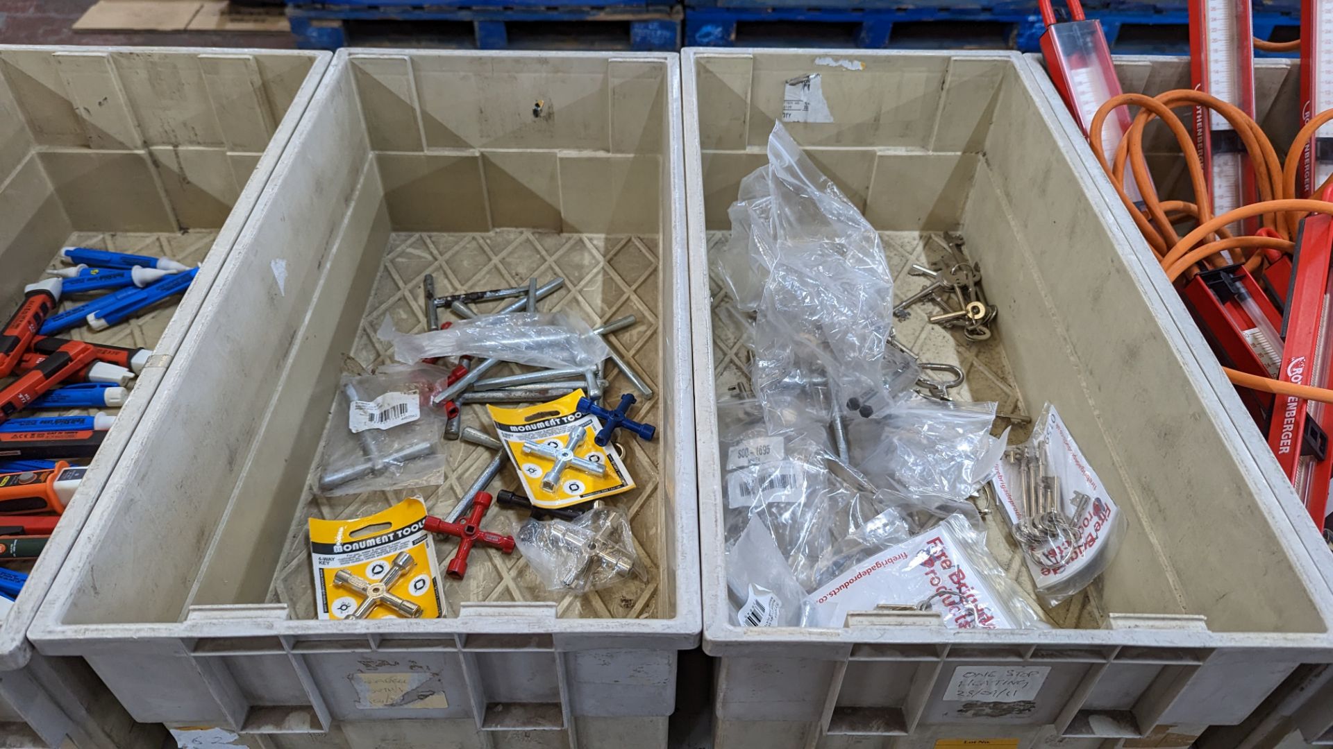 The contents of 2 crates of assorted keys, for cabinets and emergency access doors and meters and mo - Image 2 of 6