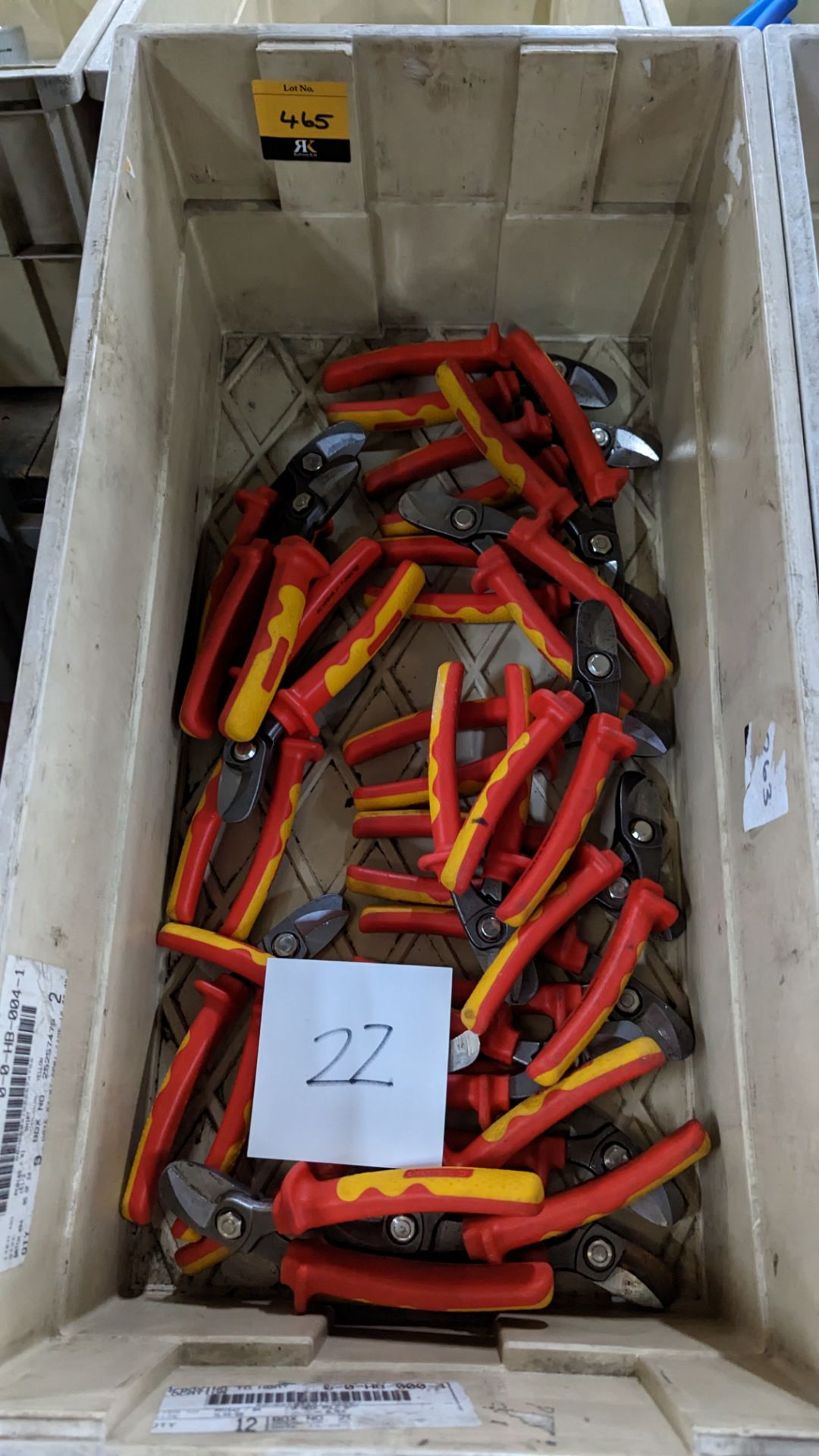 22 off angled cutters, insulated