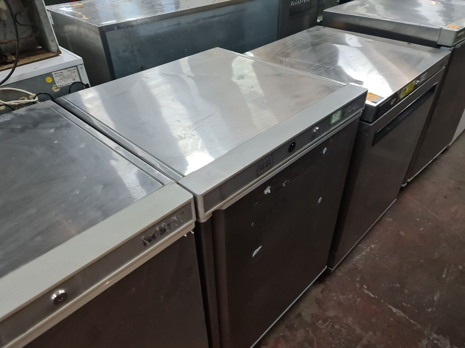 3 off under counter fridges and freezers - Image 7 of 11