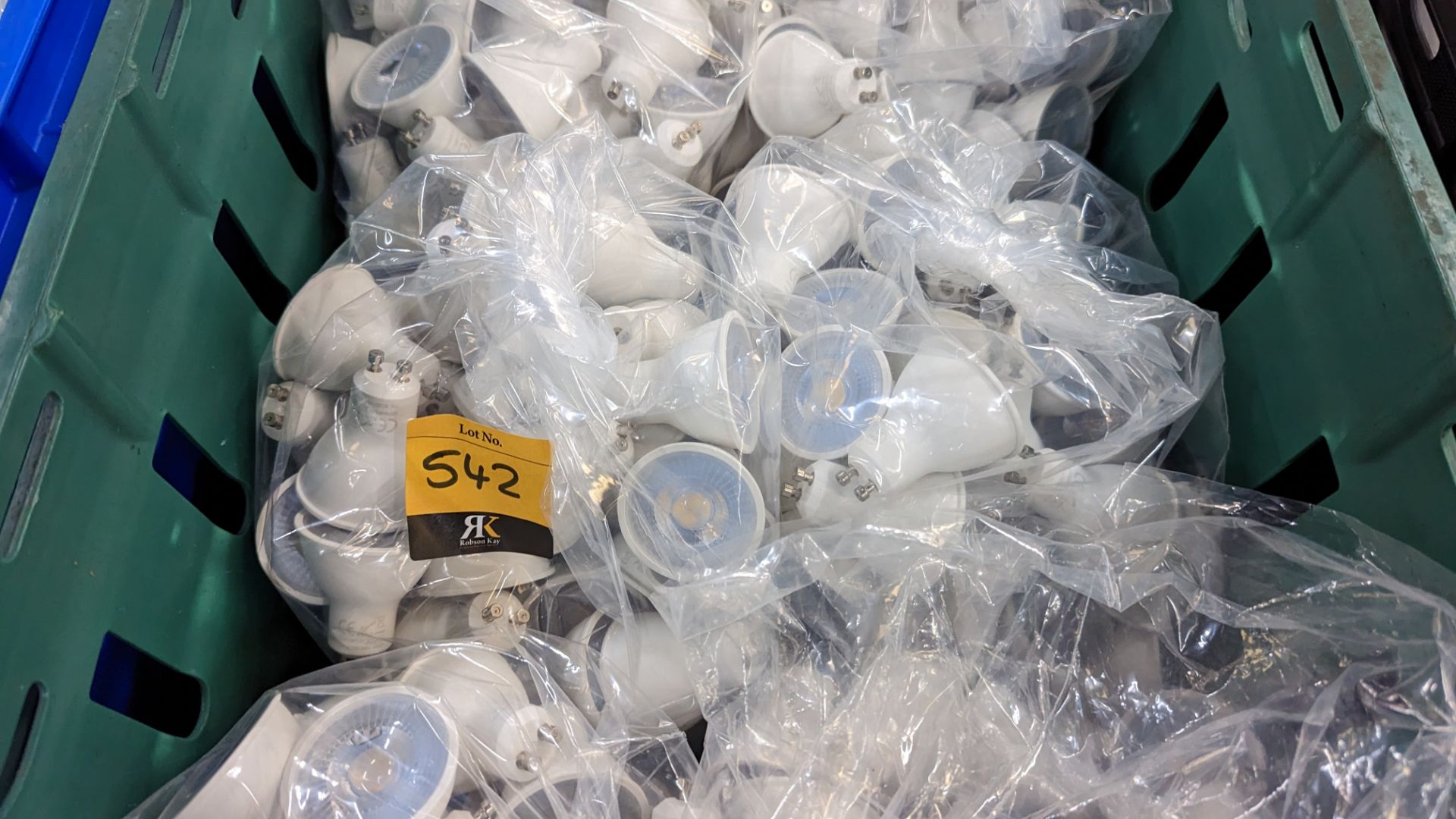 Approximately 300 off 7w LED dimmable GU10 bulbs, 4000k - Image 4 of 7