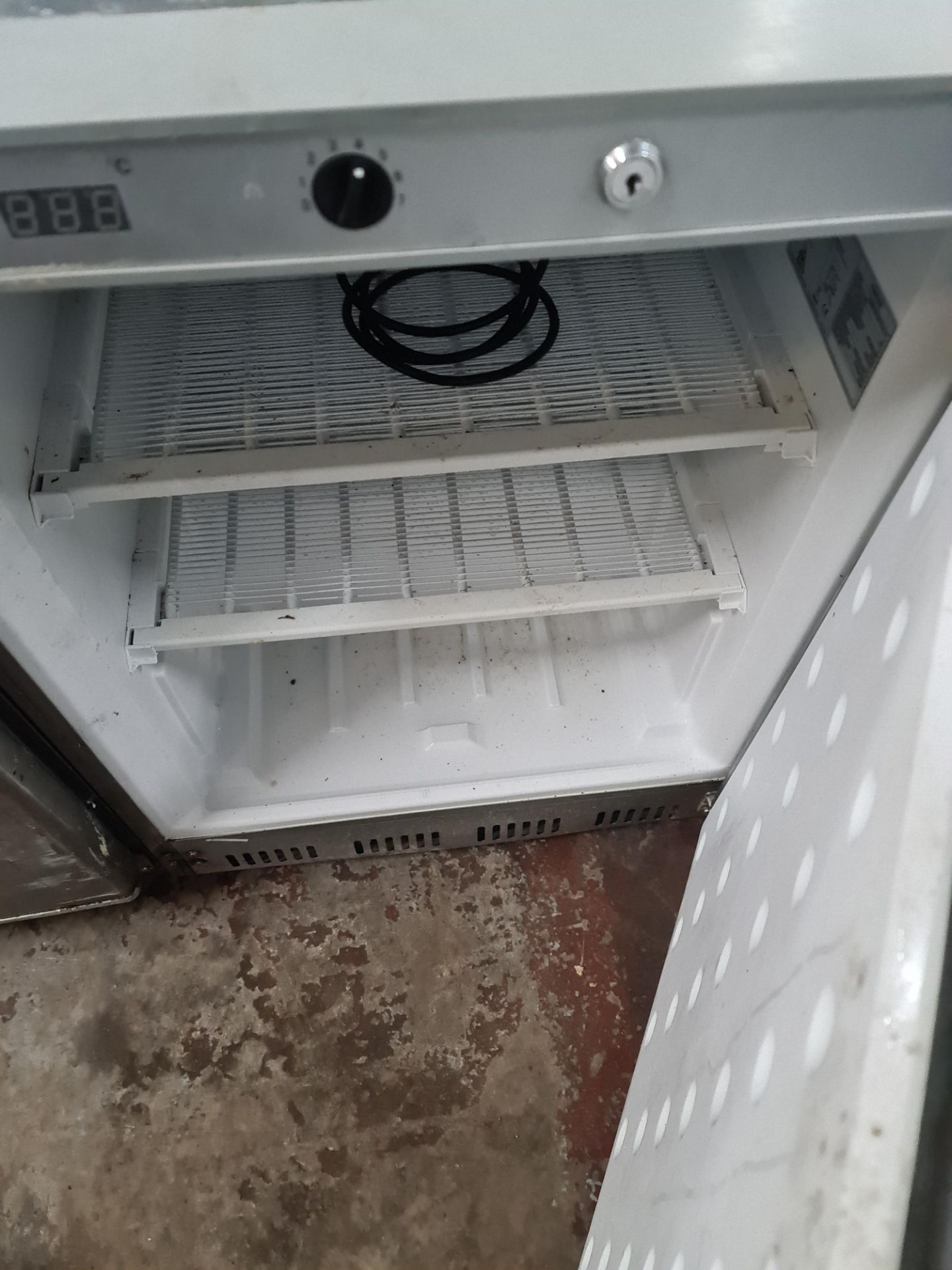 3 off under counter fridges and freezers - Image 10 of 11