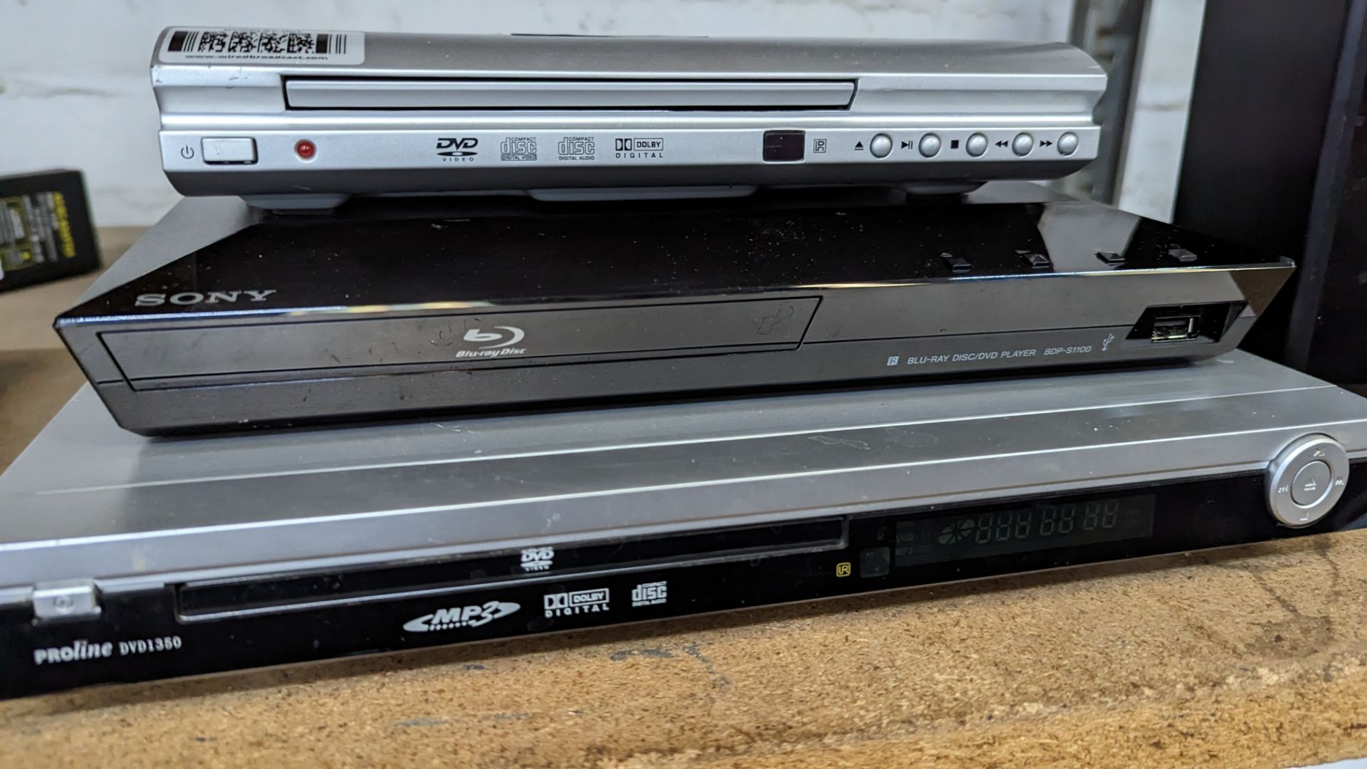 3 off compact DVD/blue ray players and similar - Image 4 of 5