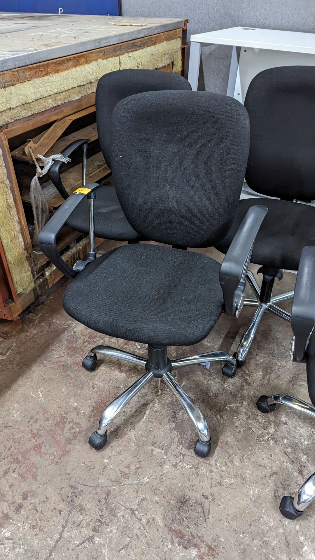 6 off matching chairs with arms - Image 3 of 6