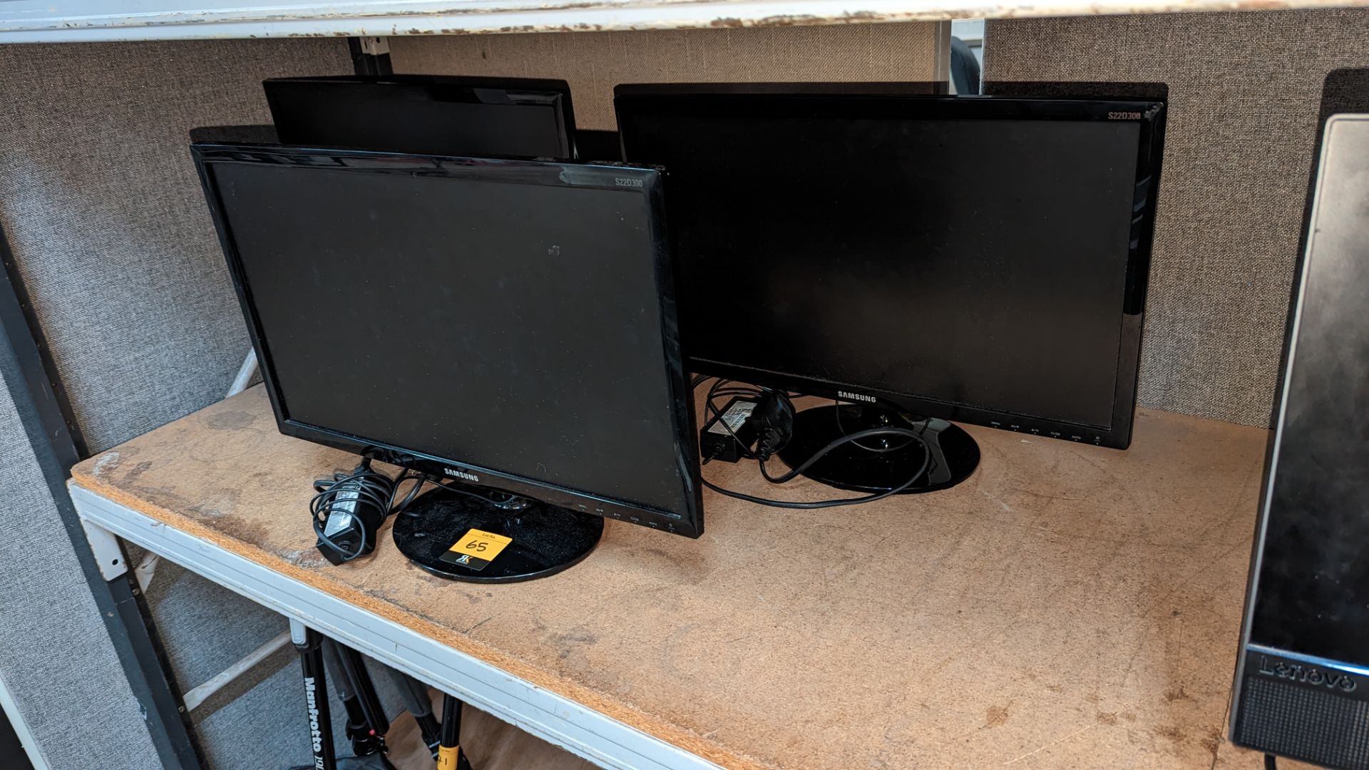 3 off Samsung 22" widescreen monitors - Image 3 of 7